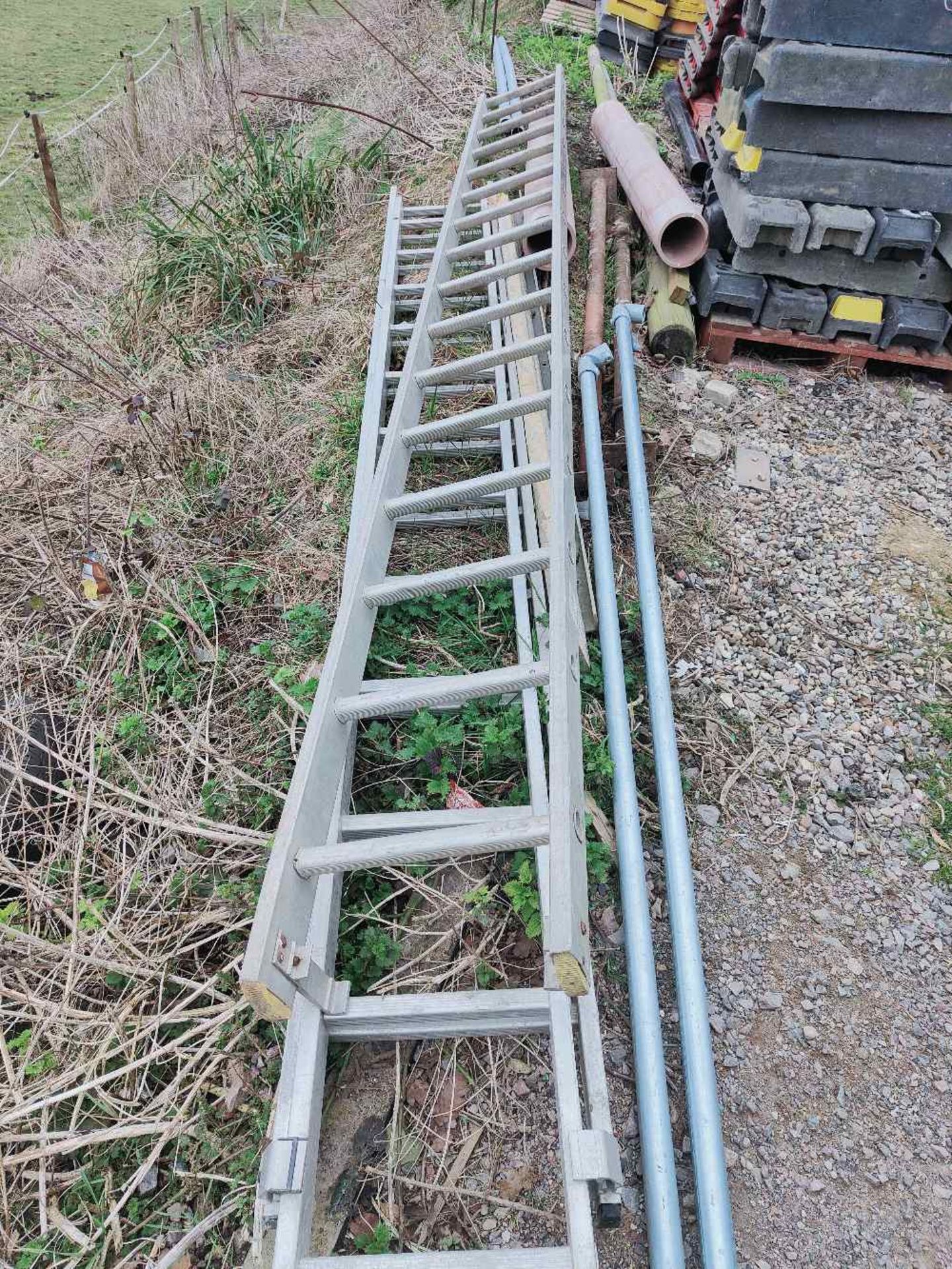 (2) Aluminium step ladders - Image 2 of 3