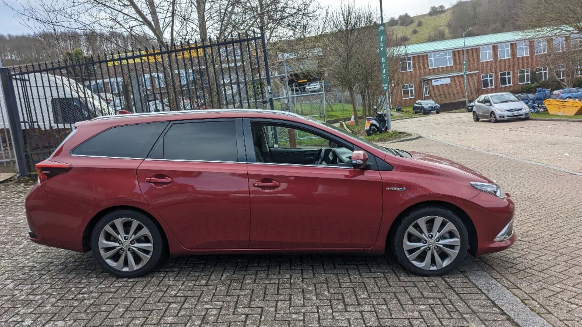 (2018) - Toyota Auris Sport Hybrid Excel TSS CVT - Image 2 of 25