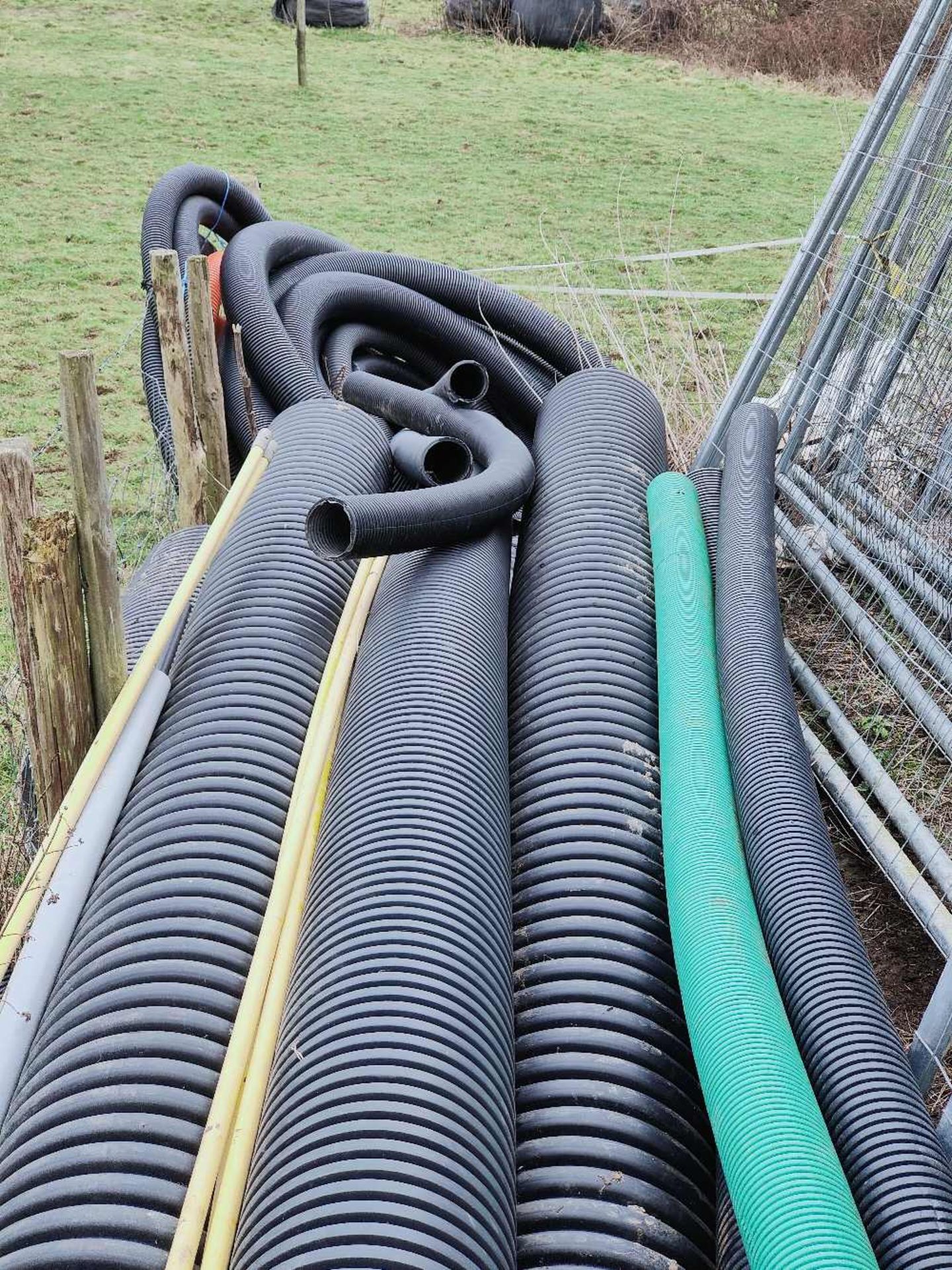 Large quantity of plastic drainage pipe - Image 3 of 3