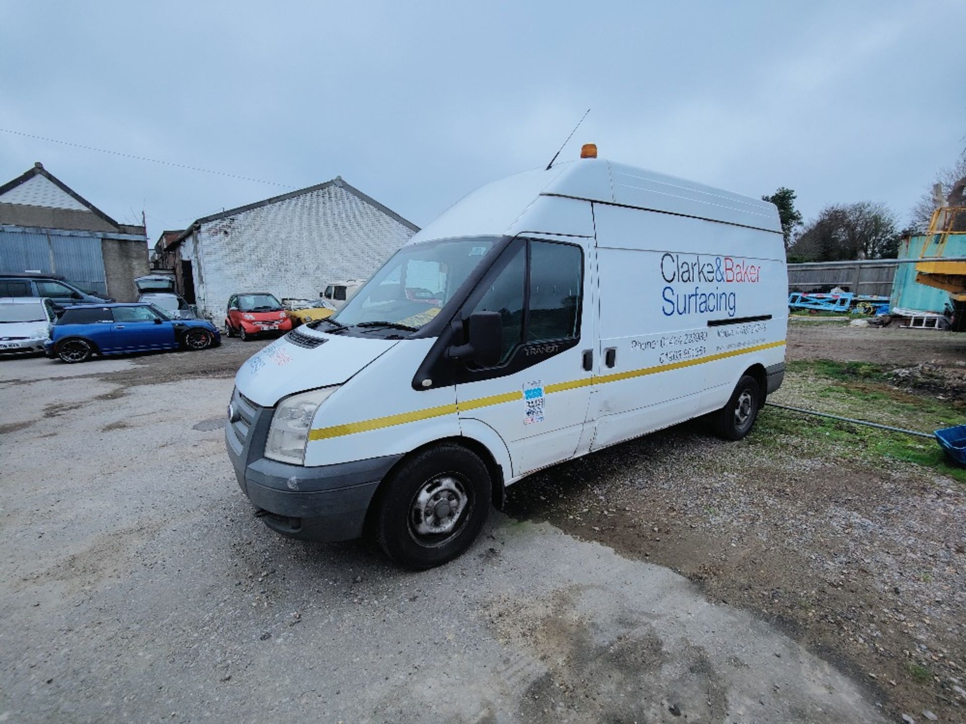 YG12 EBD -Ford Transit 125 T330 RWD - Image 10 of 14