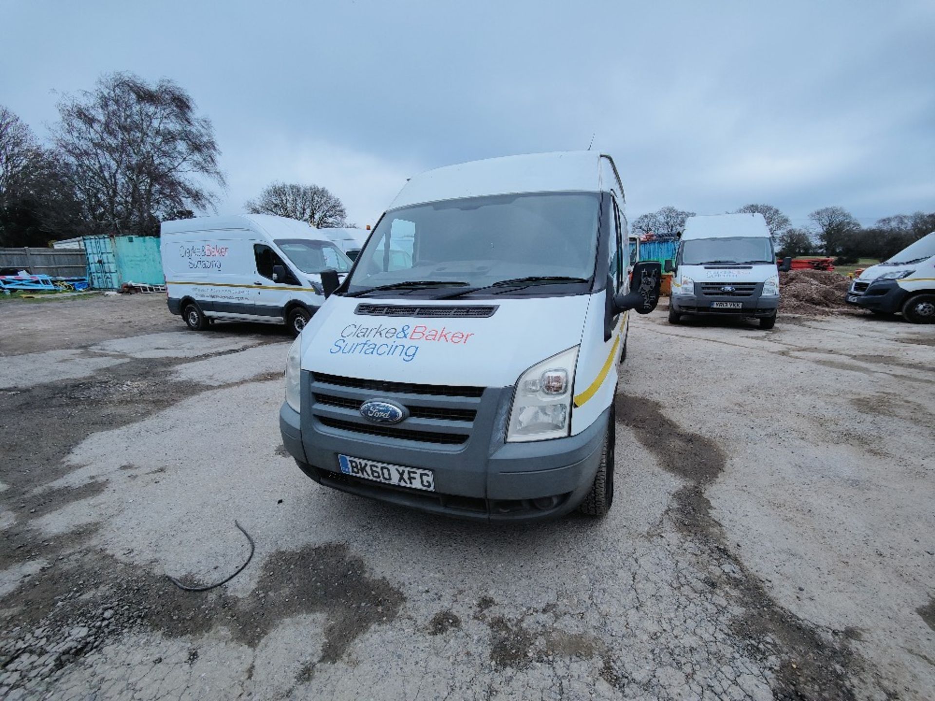 BK60 XFG - Ford Transit 115 T350L RWD - Image 12 of 18