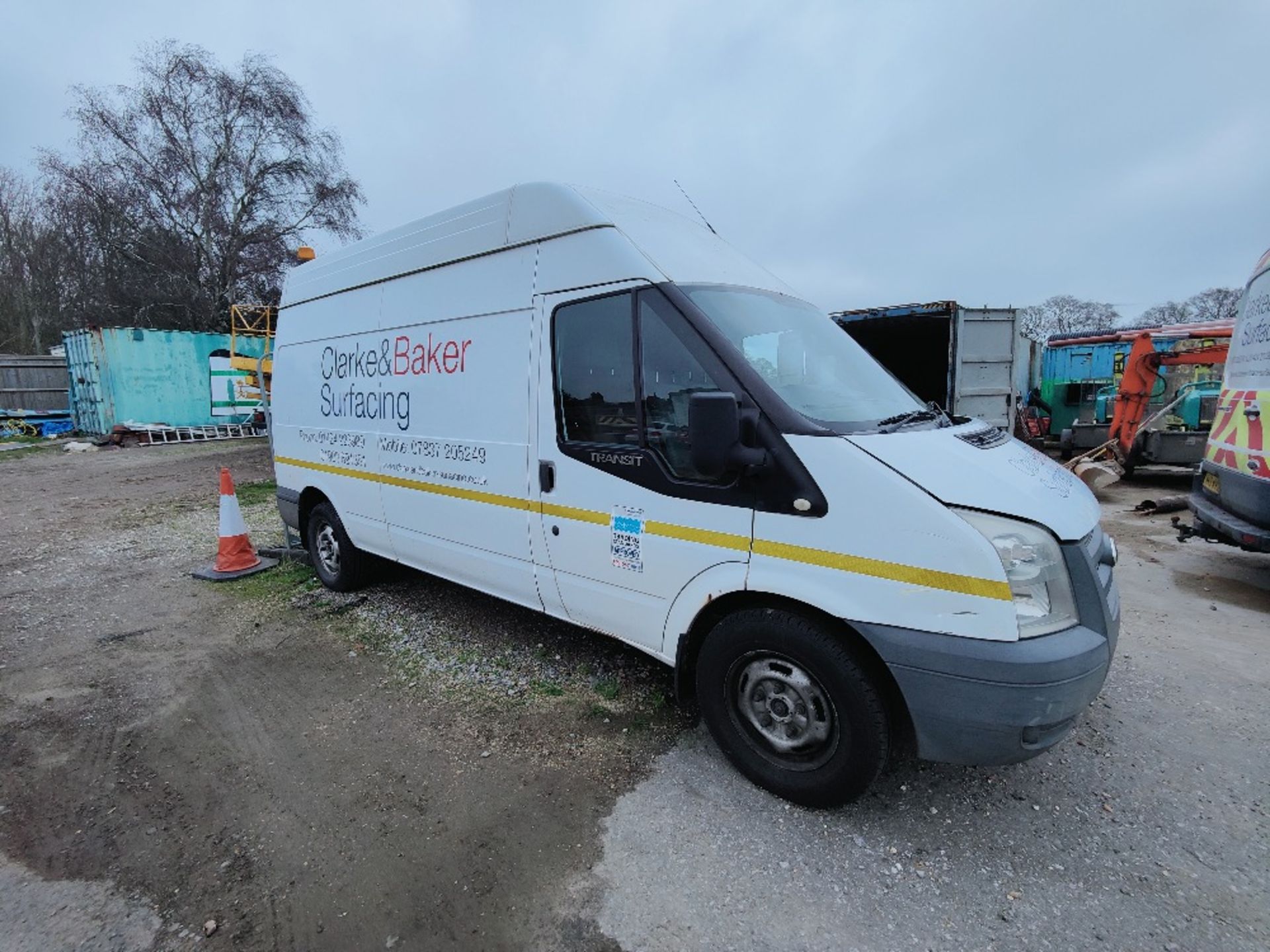 YG12 EBD -Ford Transit 125 T330 RWD - Image 2 of 14