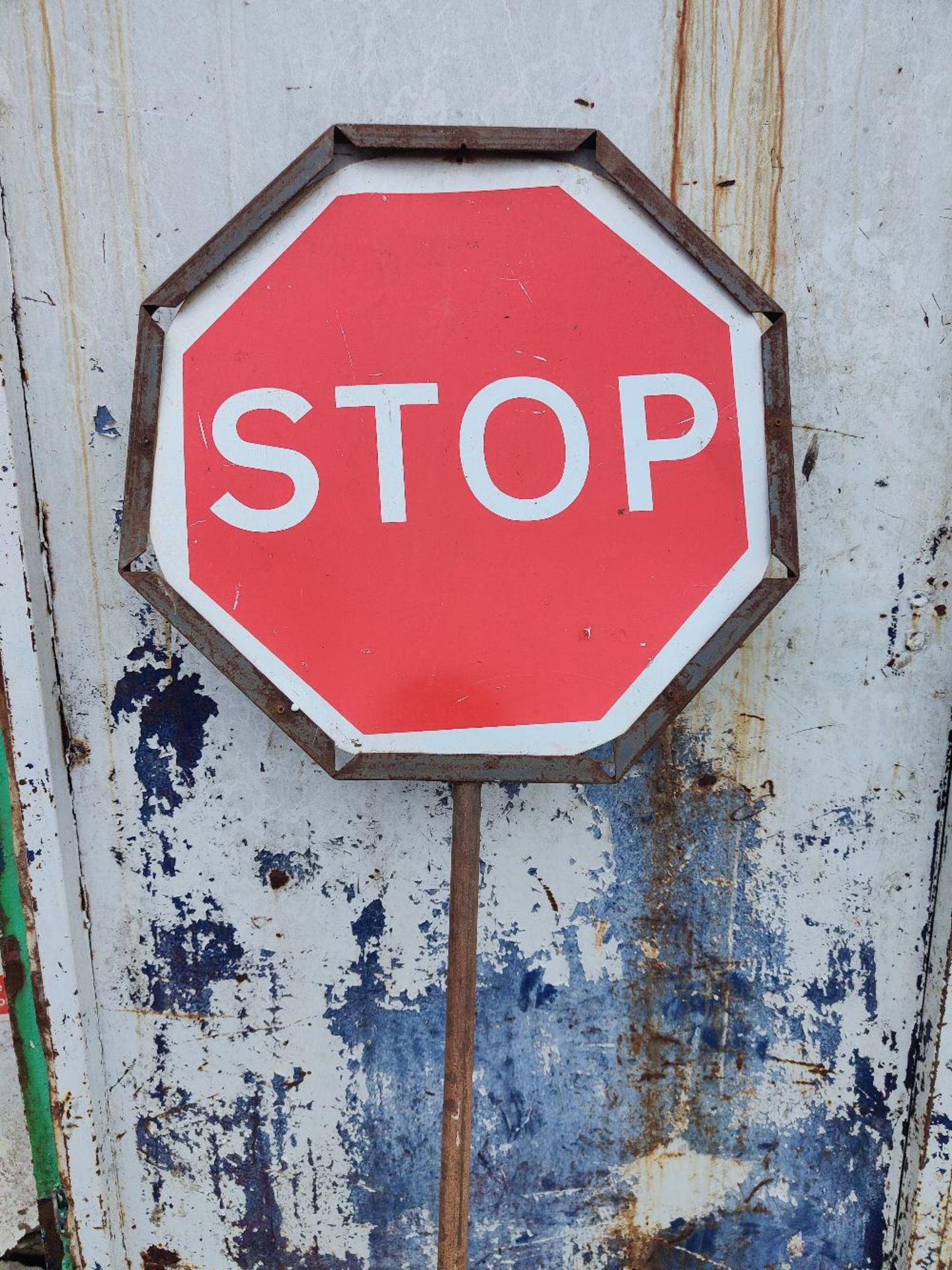 (1) Stop/Go sign with metal frame - Image 2 of 2