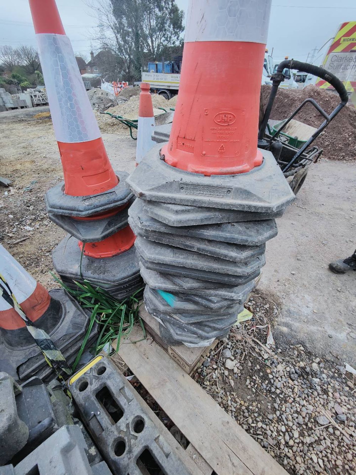 (45) Various traffic cones - Image 2 of 3