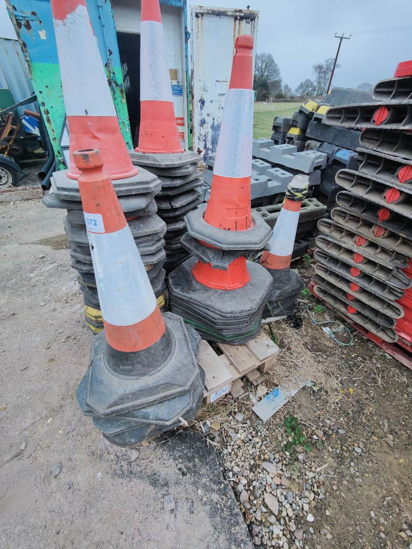 (45) Various traffic cones - Image 3 of 3