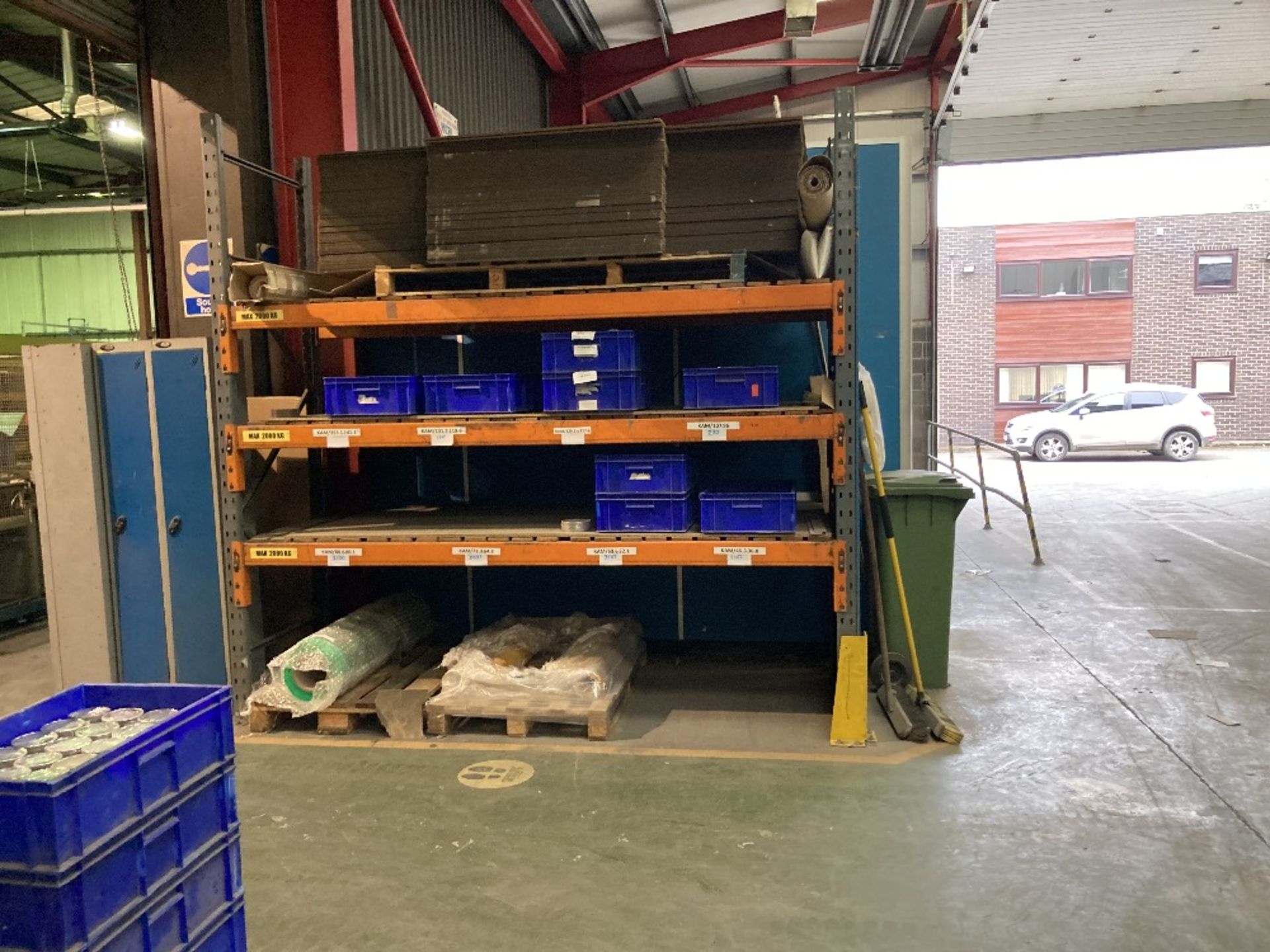 (17) bays of Heavy Duty boltless pallet Racking - Image 2 of 10