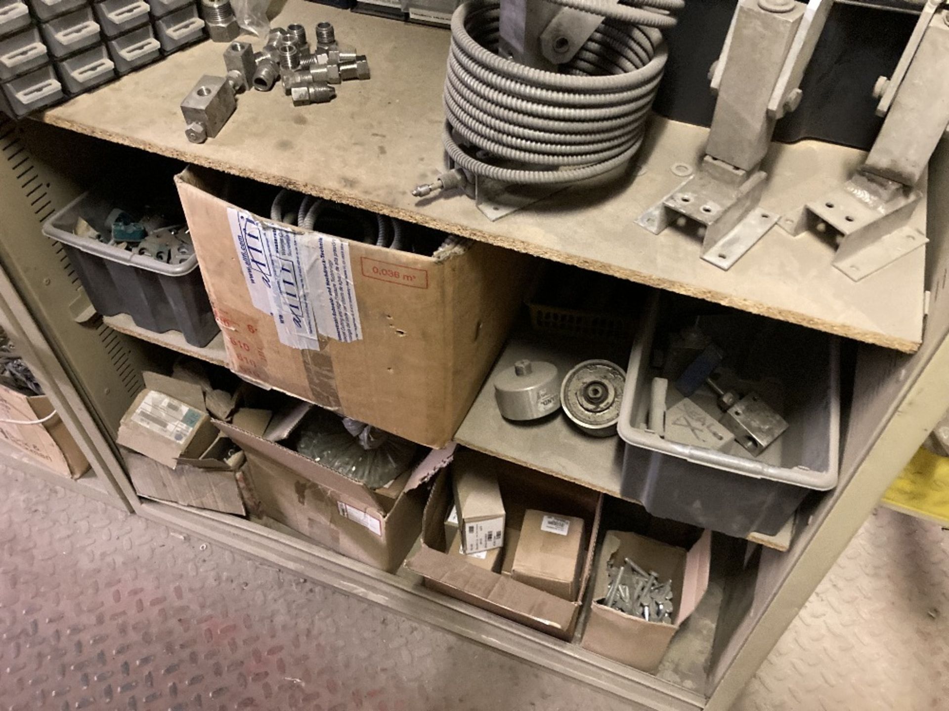 Quantity of 1st floor abrasive building machine spares room - Image 16 of 54