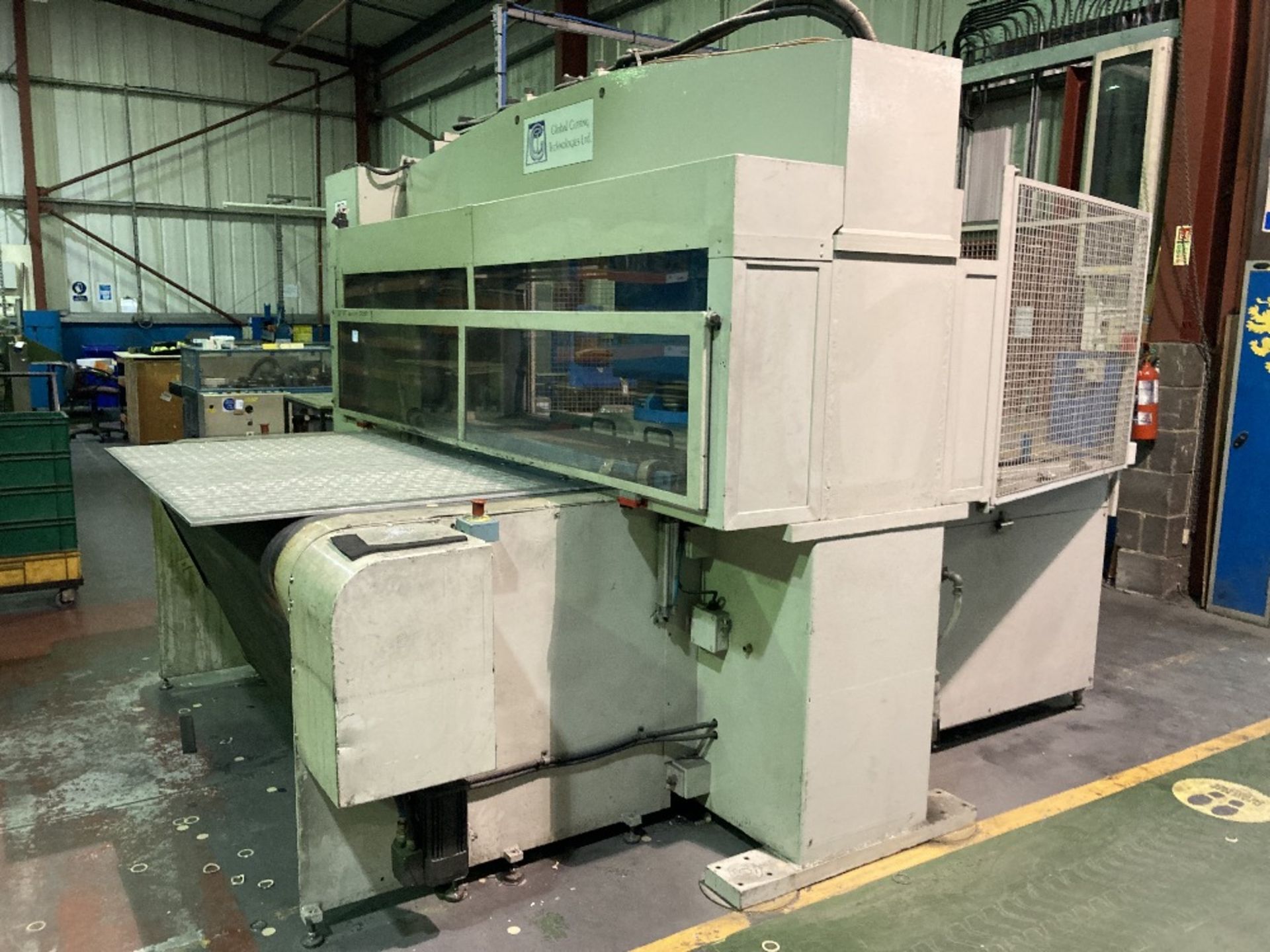 Global Cutting Technology LC45 travelling head cutting press - Image 2 of 10