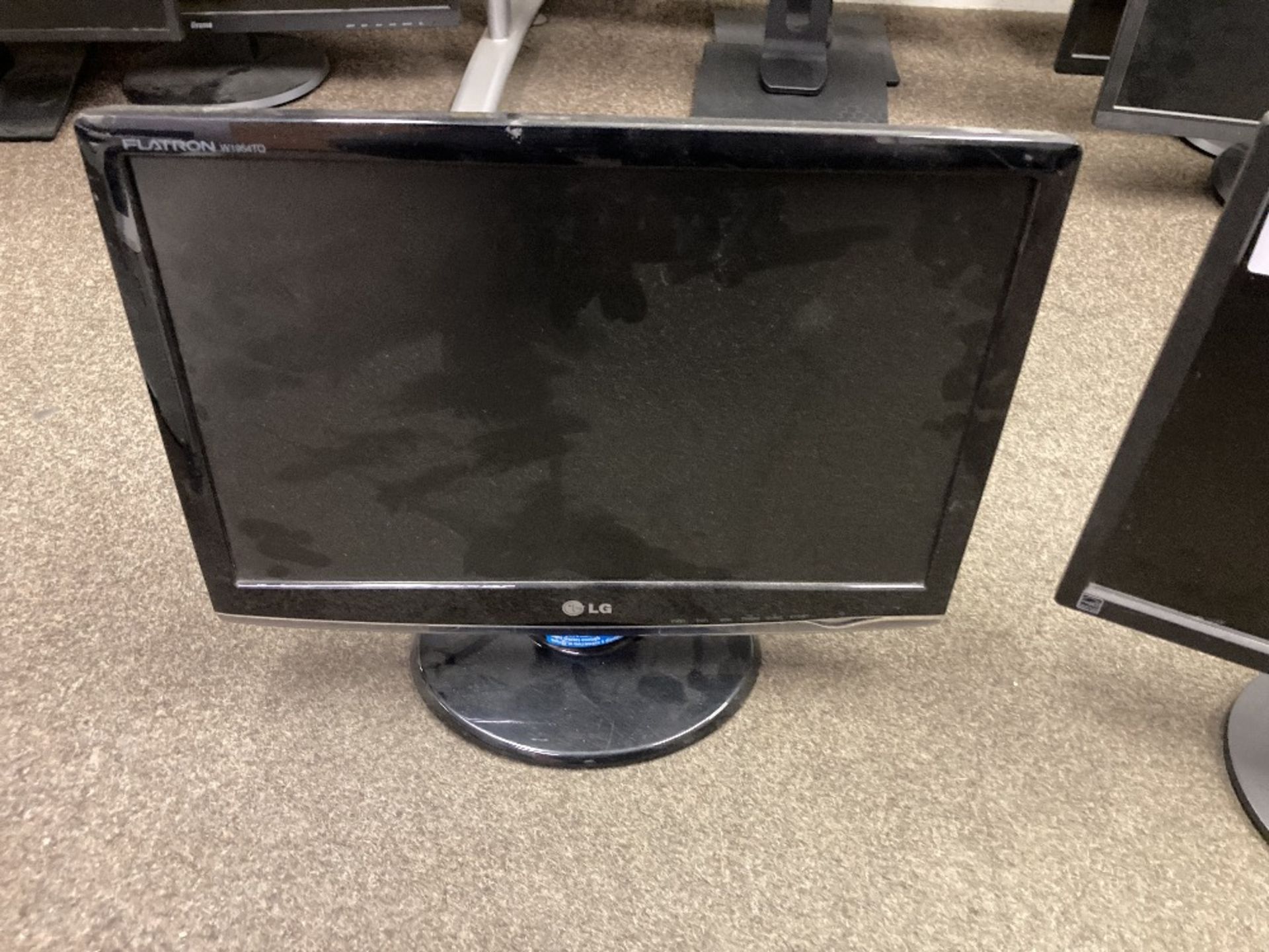 (2) LG Flat Screen Monitors to include: - Image 2 of 5