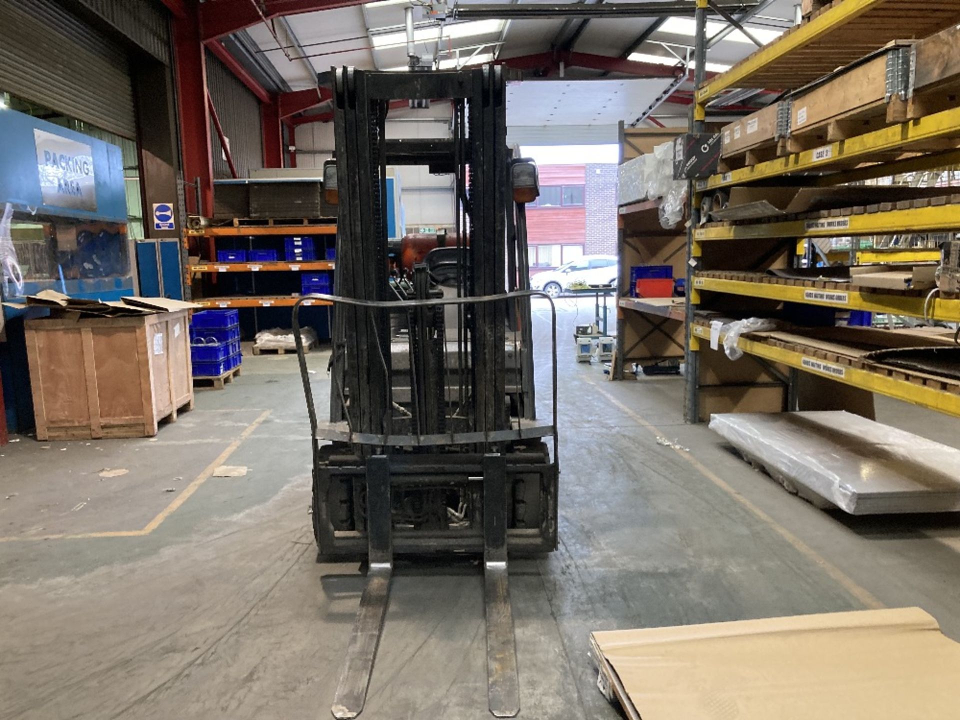 Toyota 02-8FGKF20 2,000kg Gas powered forklift truck - Image 2 of 10