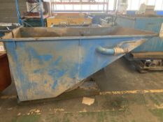 Unbranded 2,000kg Tipping Skip with coupling attachment