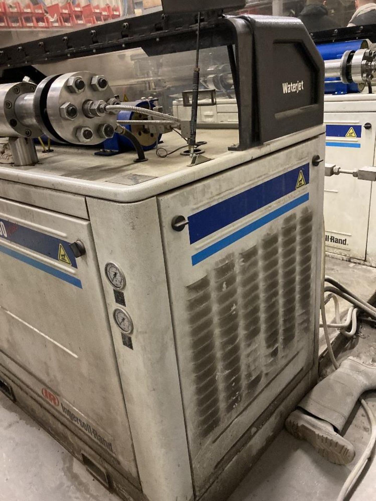 KMT Waterjet Systems TD40 high pressure water intensifier pump - Image 5 of 8