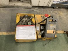 (2) Batlift SK400 suction pad lifting attachments