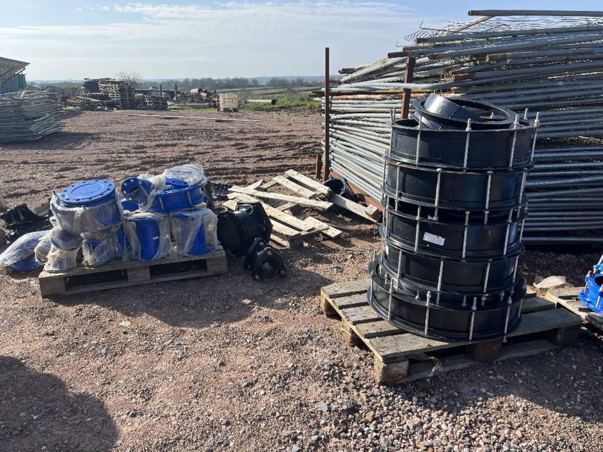 Large Quantity of coupling - Image 5 of 13