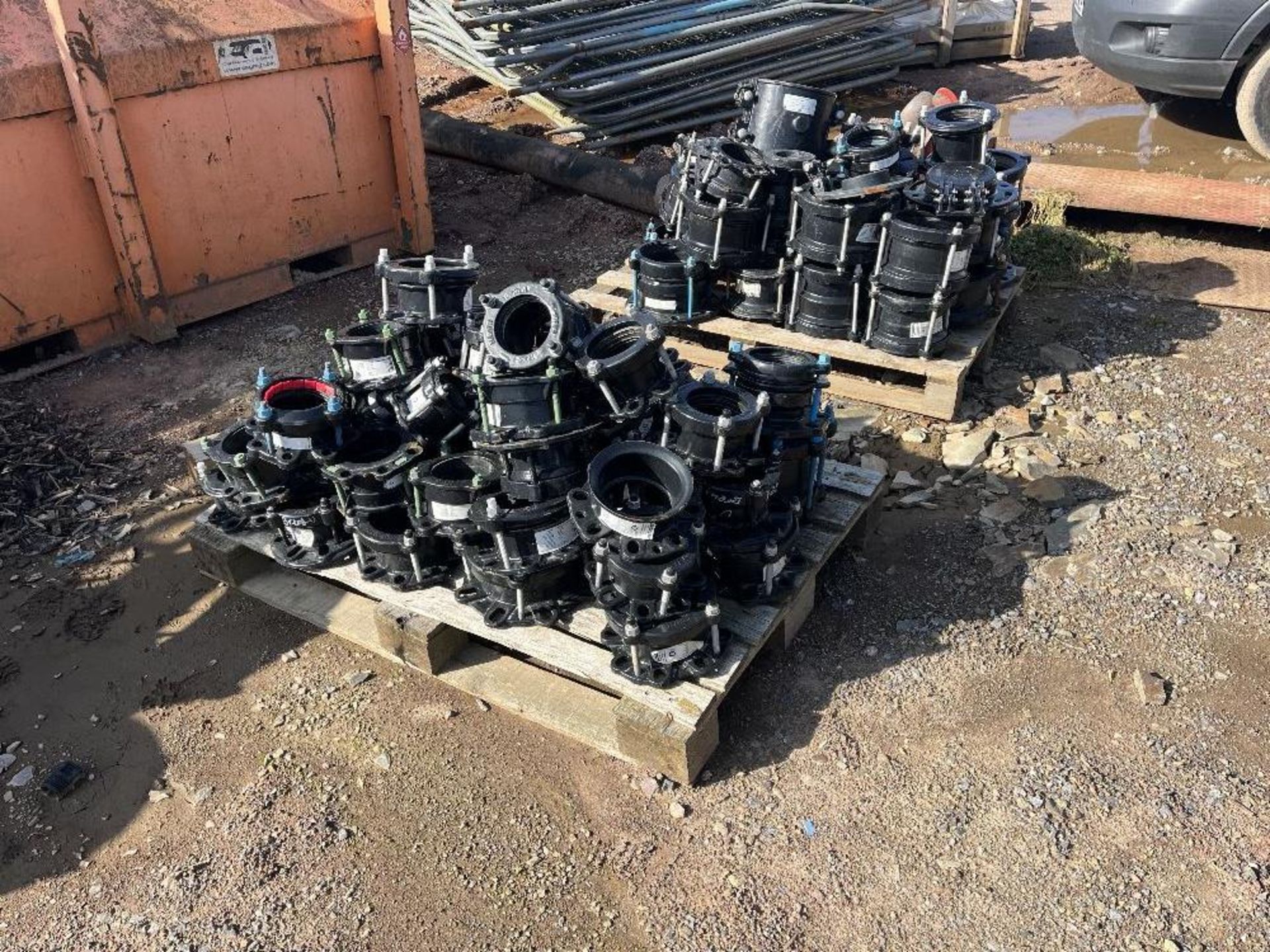 Large Quantity of coupling - Image 4 of 13