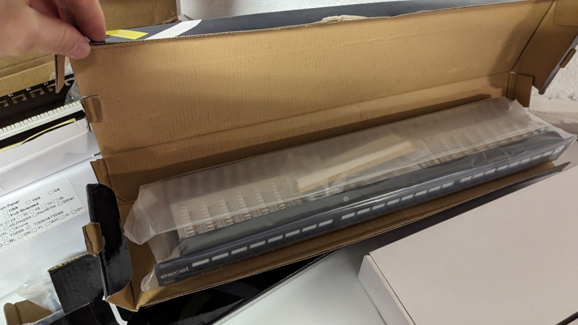 Quantity of patch panels, as lotted - Image 3 of 4