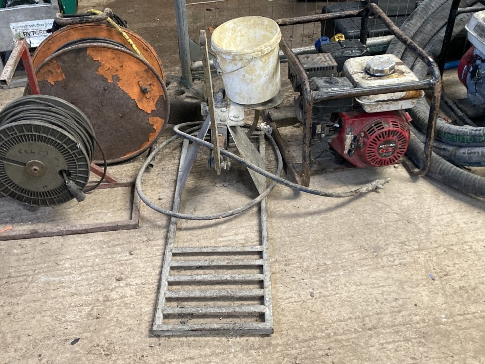 Unbranded Hydraulic Pump