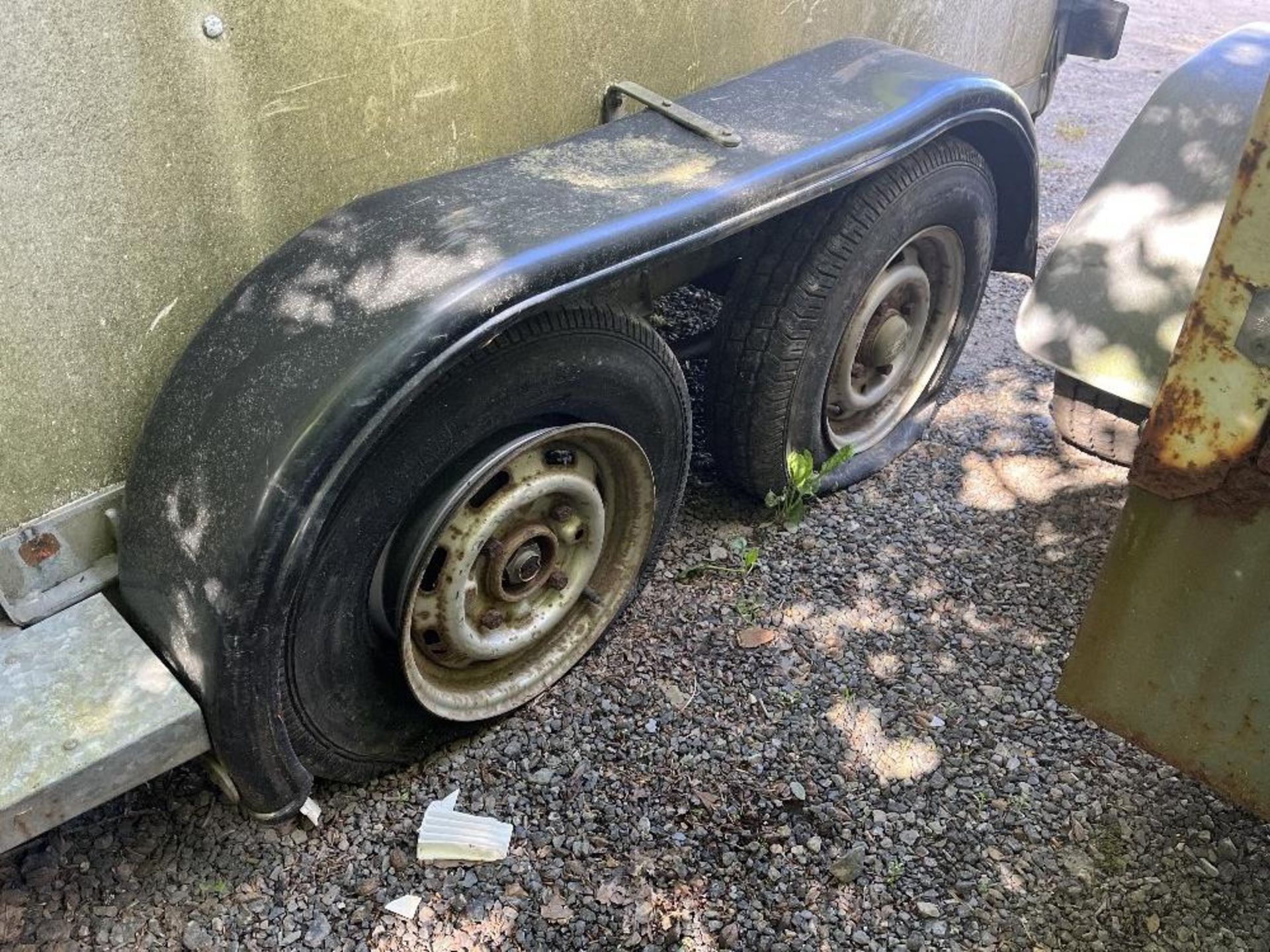 Ifor Williams twin axle box trailer complete with T.T.UK pipe bursting equipment - Image 16 of 20