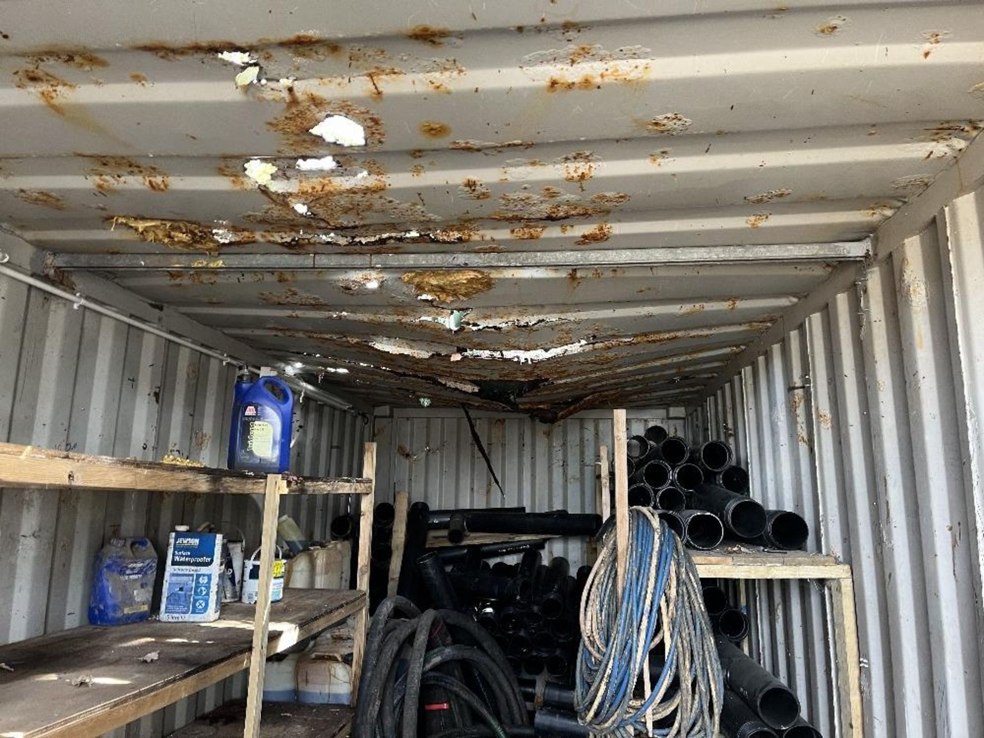 Contents of container - Image 6 of 6