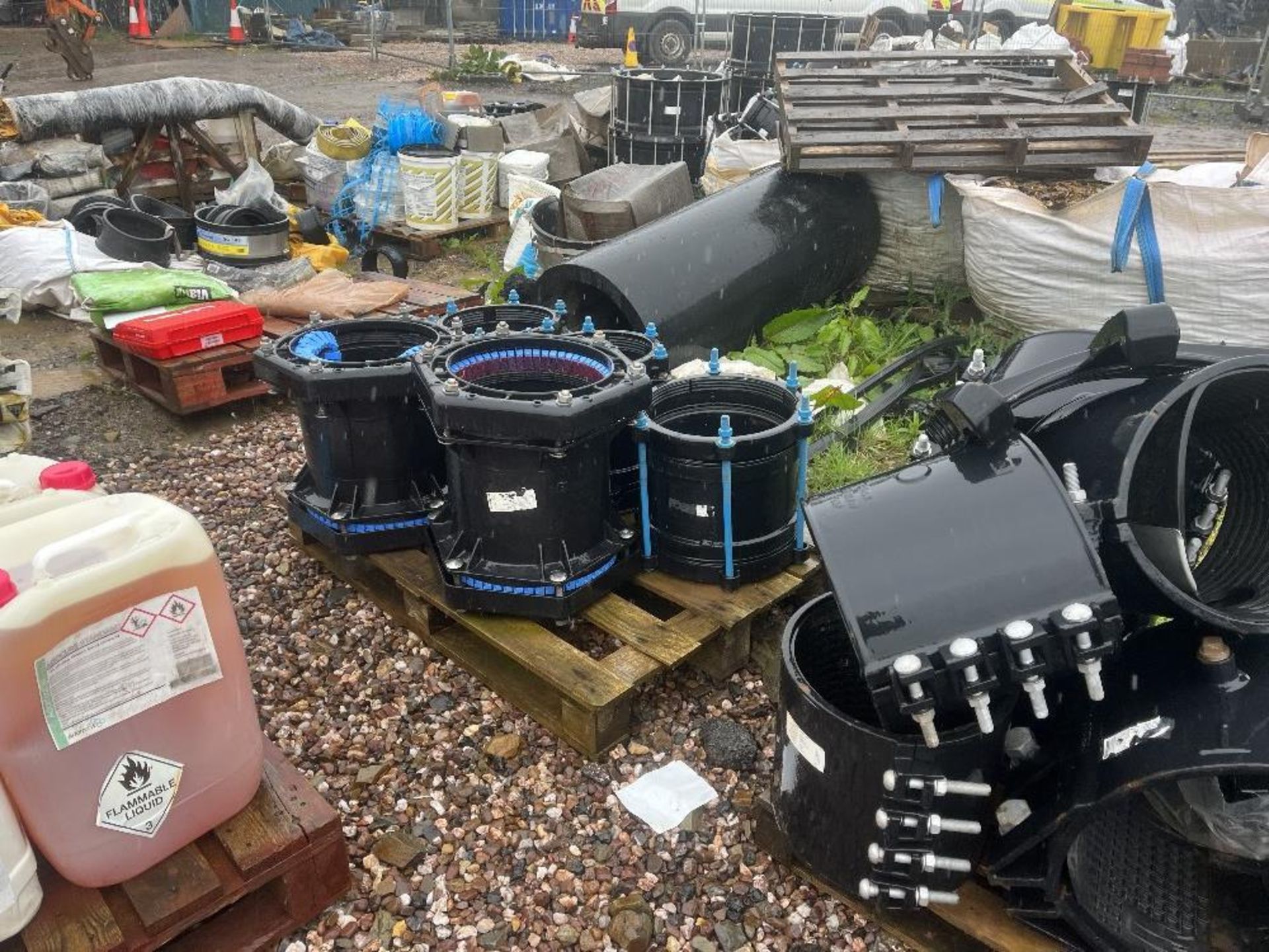 Quantity of assorted sized stepped coupling, maxfit coupling & various other coupling products - Image 8 of 10