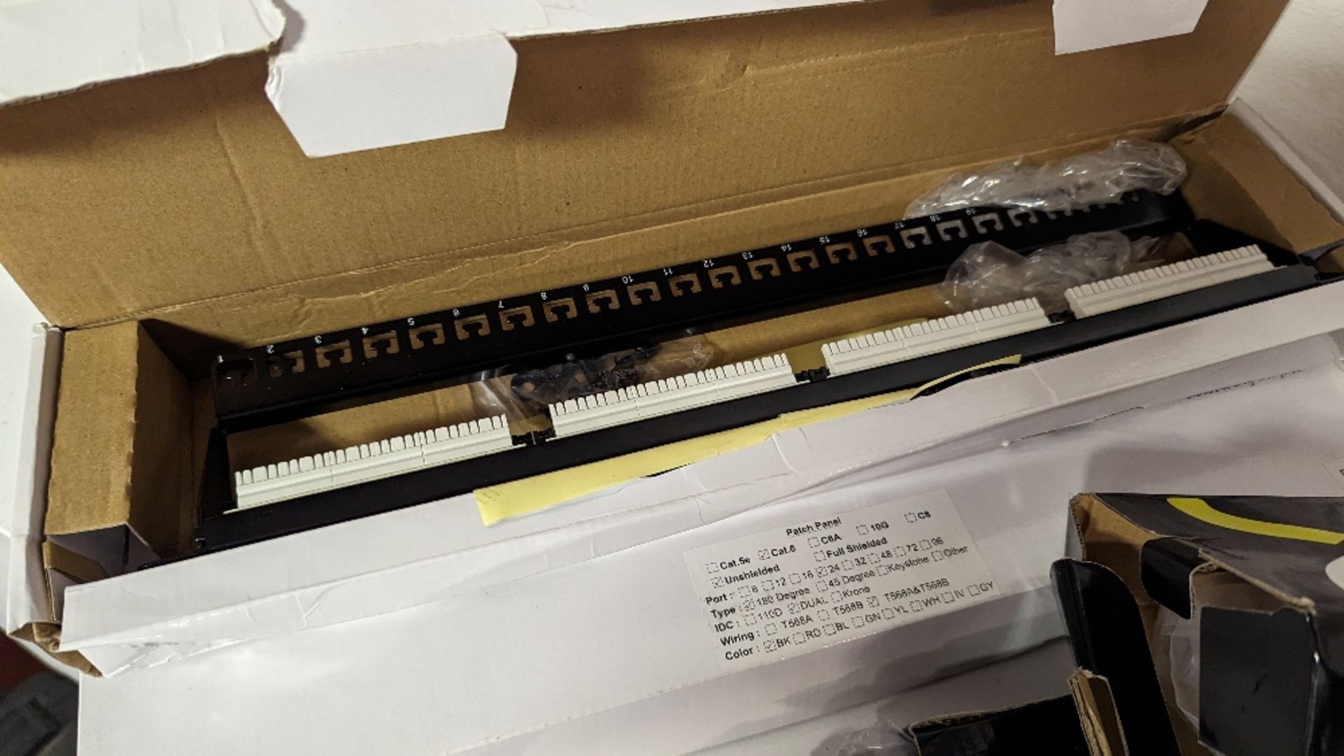 Quantity of patch panels, as lotted - Image 4 of 4