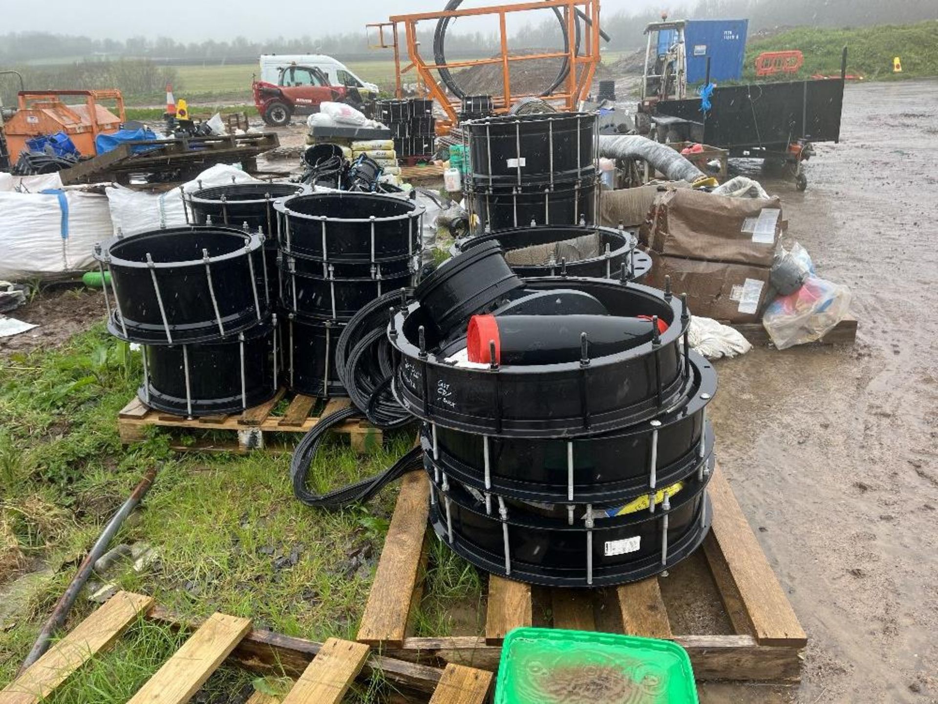 Quantity of assorted sized stepped coupling, maxfit coupling & various other coupling products - Image 10 of 10