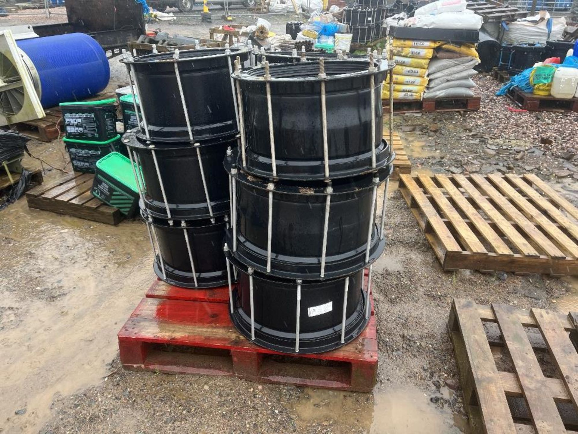 Quantity of assorted sized stepped coupling, maxfit coupling & various other coupling products - Image 2 of 10