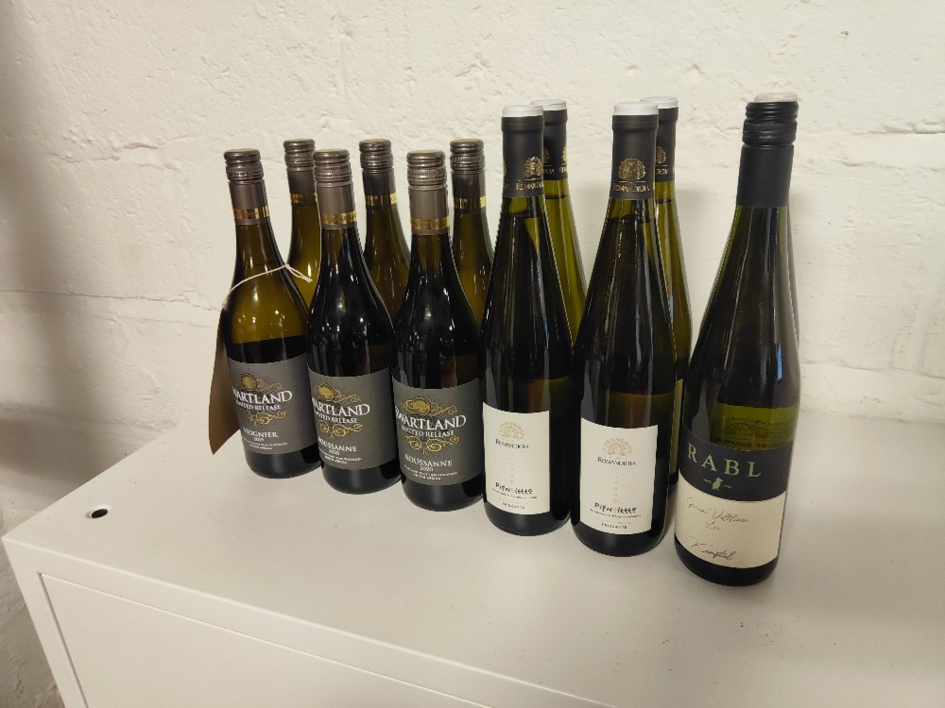 (12) Bottles of wine to include: - Image 2 of 5