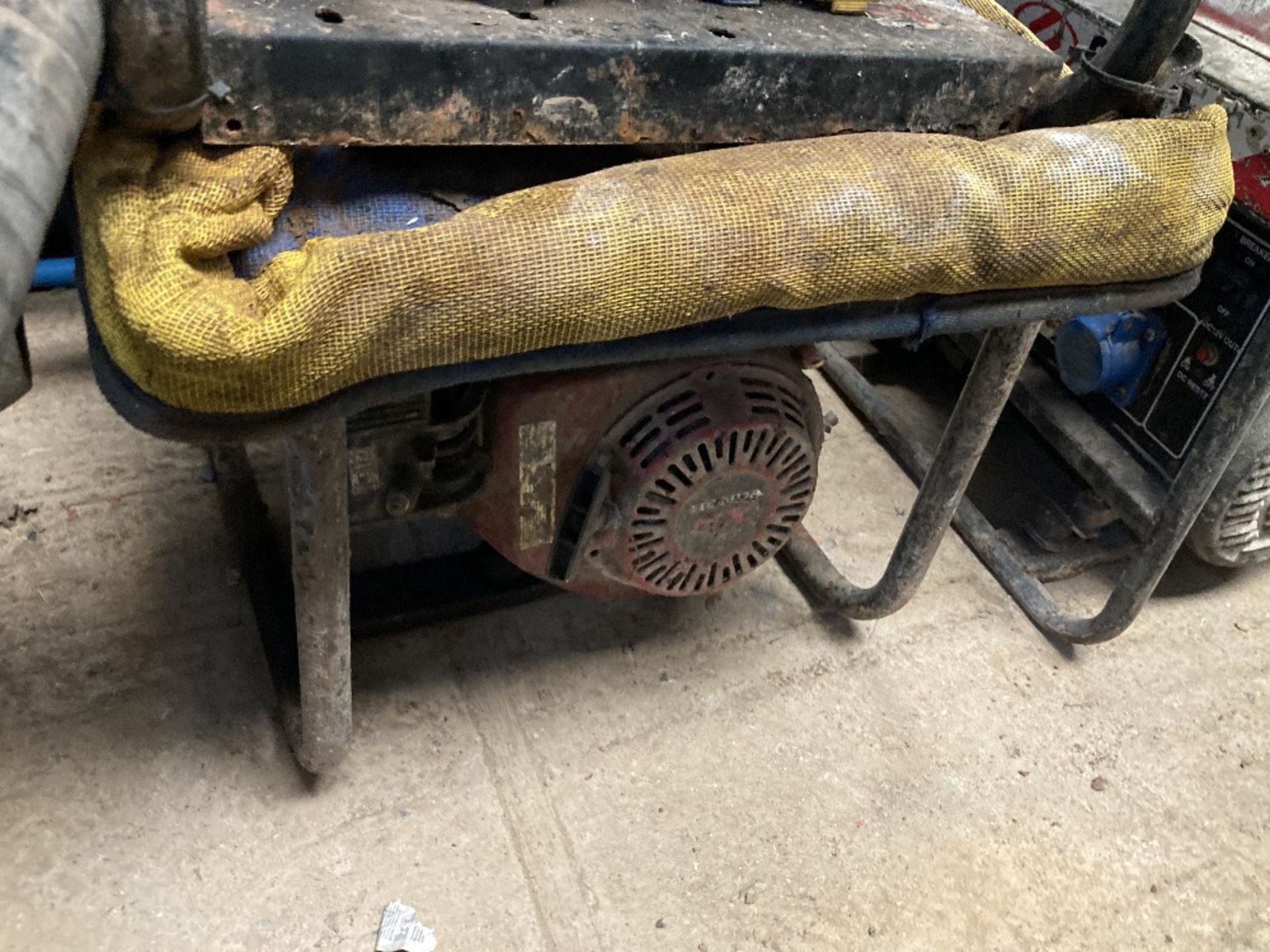 (2) Unbranded Generators For Spares And Repairs - Image 4 of 5
