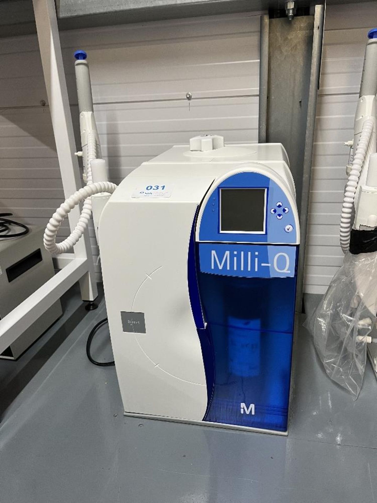 Milli-Q Direct 8 Water Purification System - Image 2 of 8