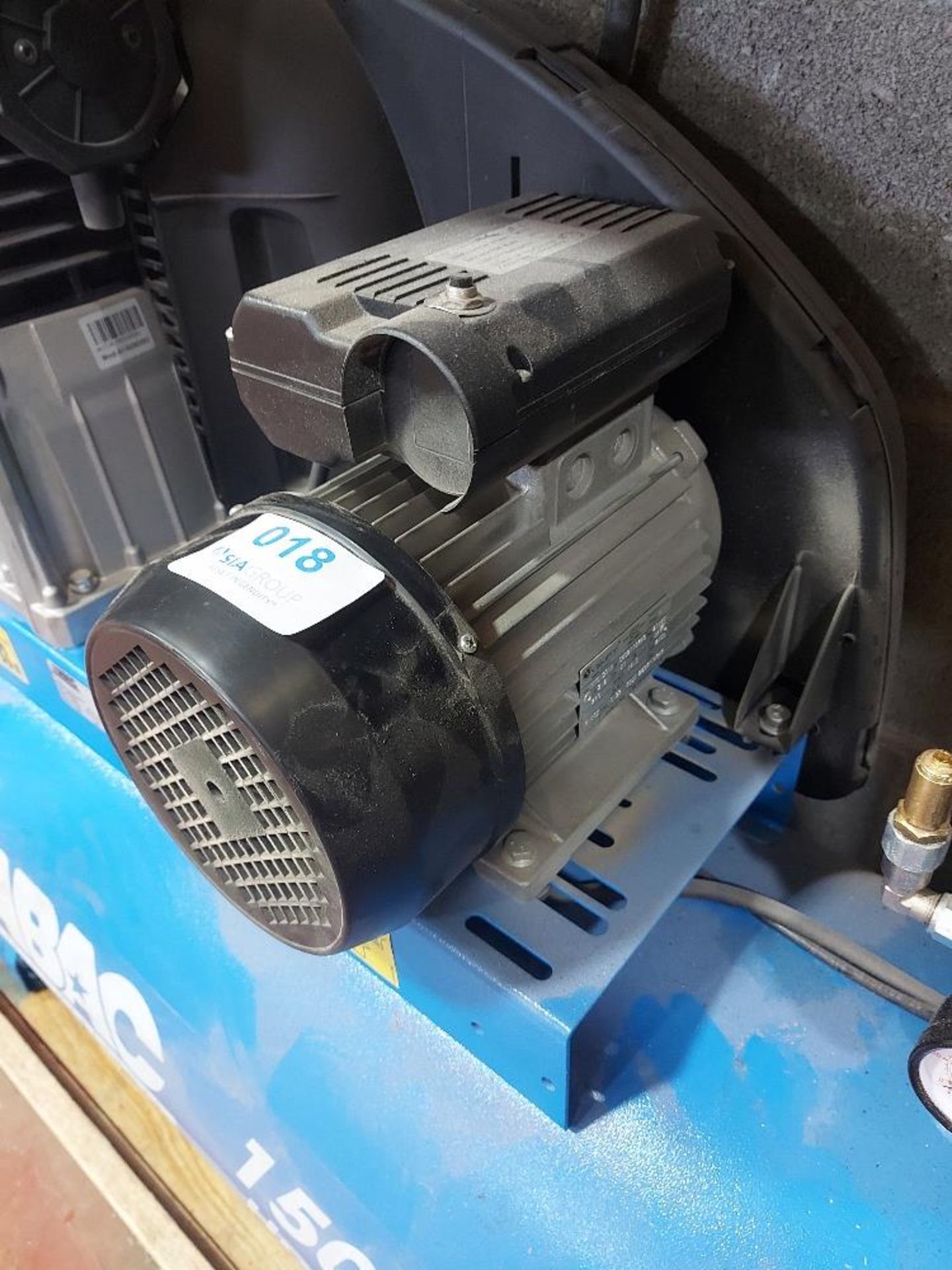 ABAC Pro A39B 150 FM3 UK Belt Driven Compressor - Image 3 of 6