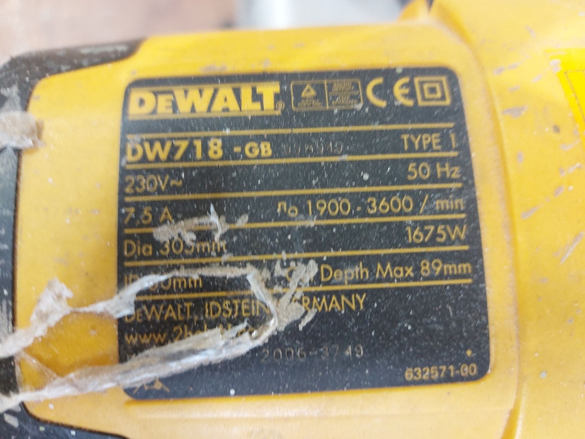 DeWalt DW718 Sliding Compound Mitre Saw - Image 3 of 3