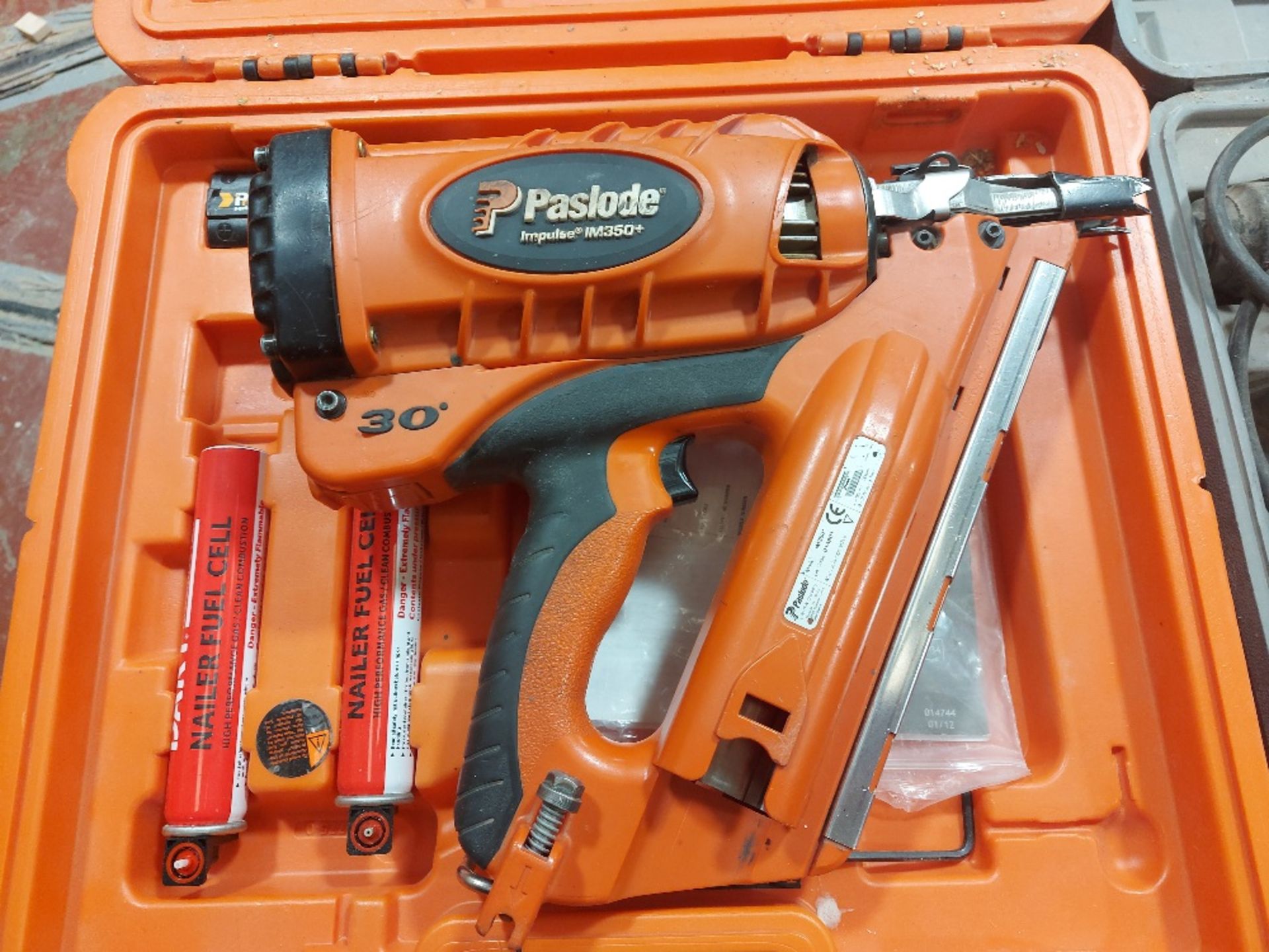 Paslode IM350+ Cordless Gas Framing Nailer - Image 2 of 3