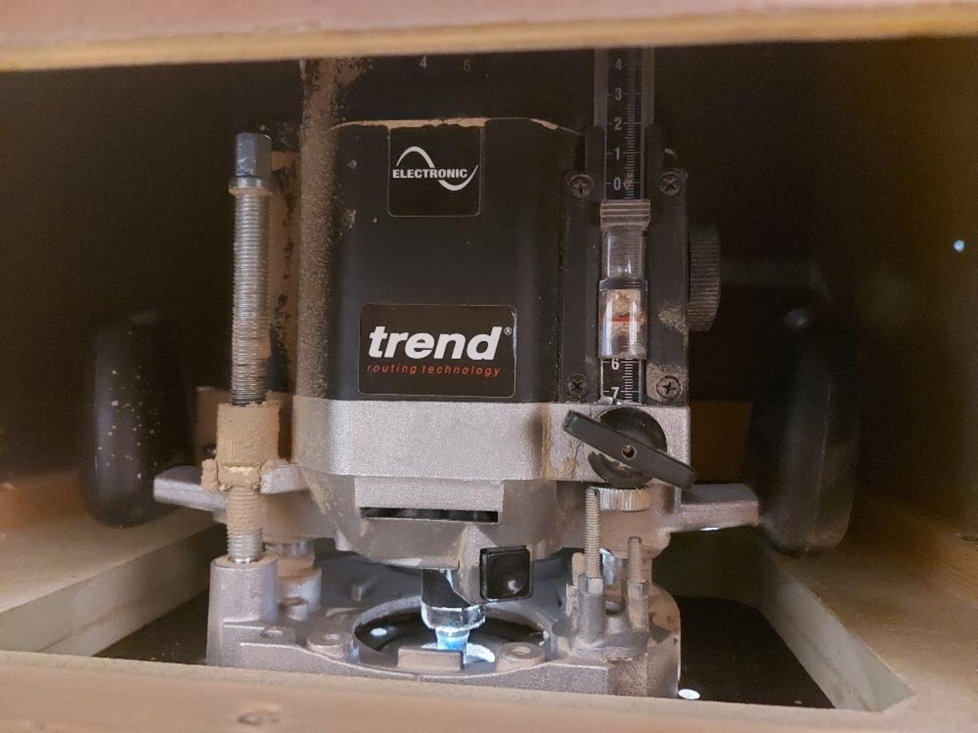 Fabricated Router Workbench With Trend Plunge Router & Karcher MV 3 P Vacuum - Image 3 of 4