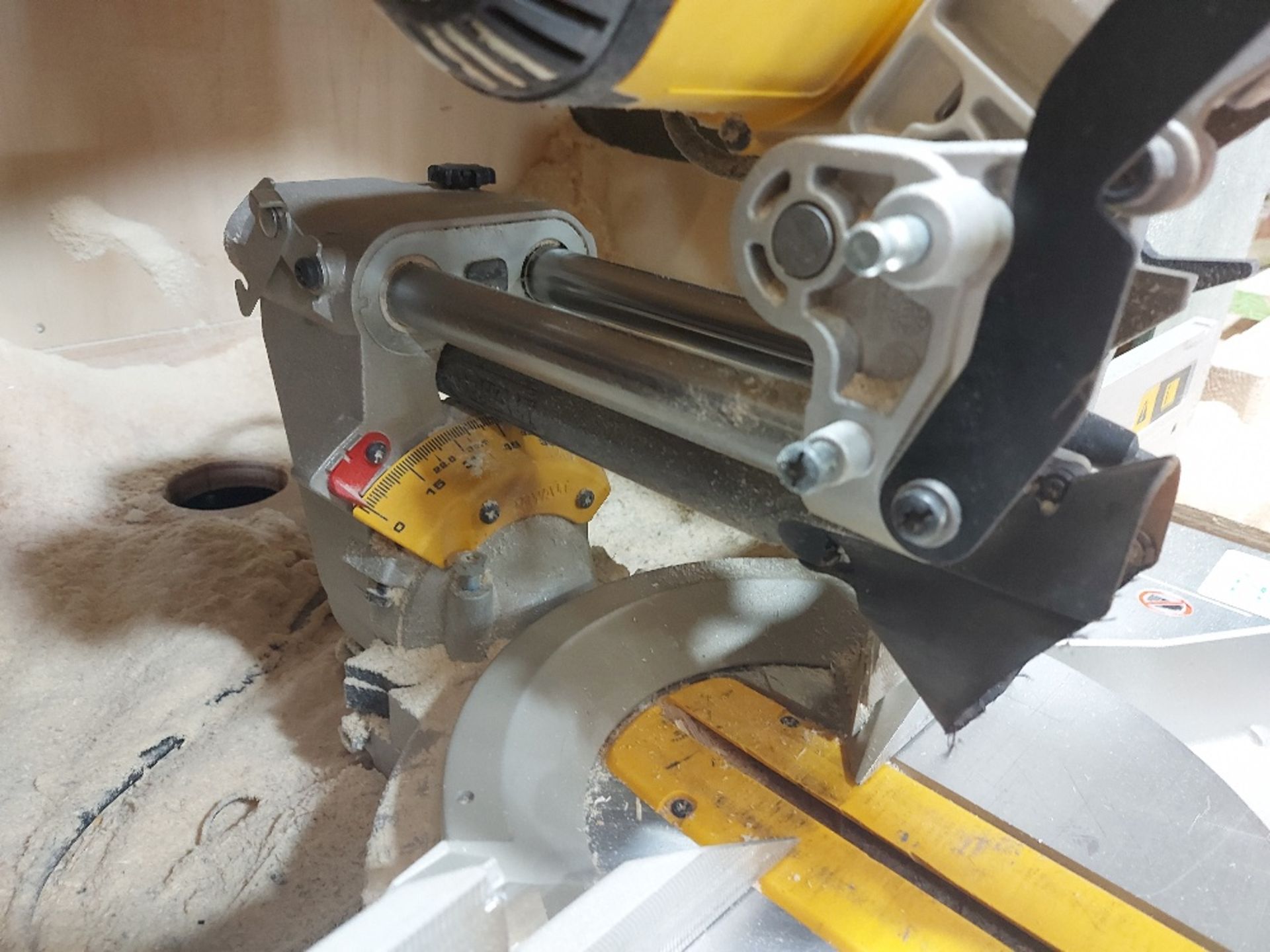 DeWalt DWS780 Sliding Compound Mitre Saw With Camvac Cvg356-6 Dust Extraction Unit - Image 3 of 6