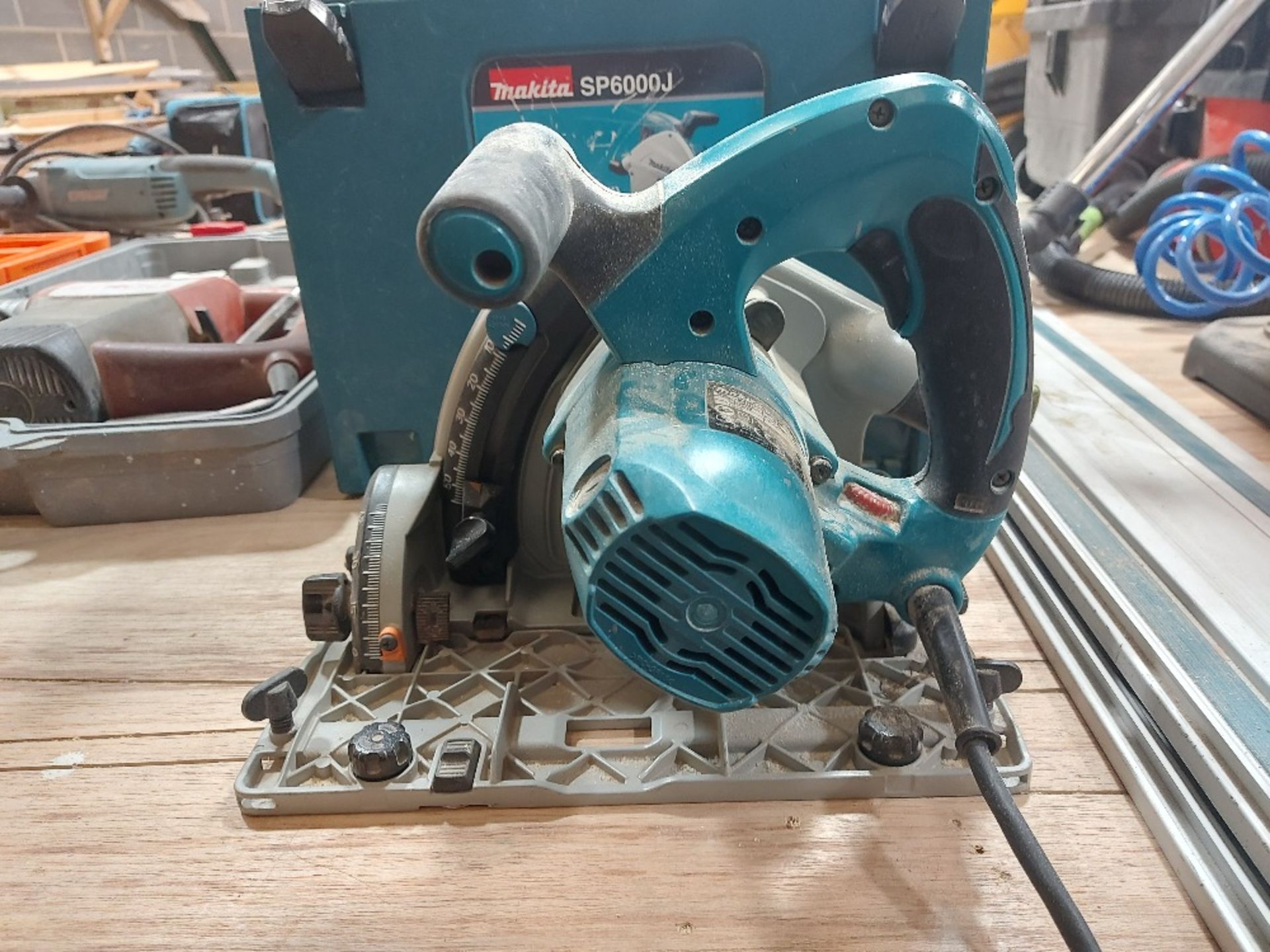 Makita SP6000J/2 165mm Electric Plunge Cut Saw With Rails - Image 2 of 5