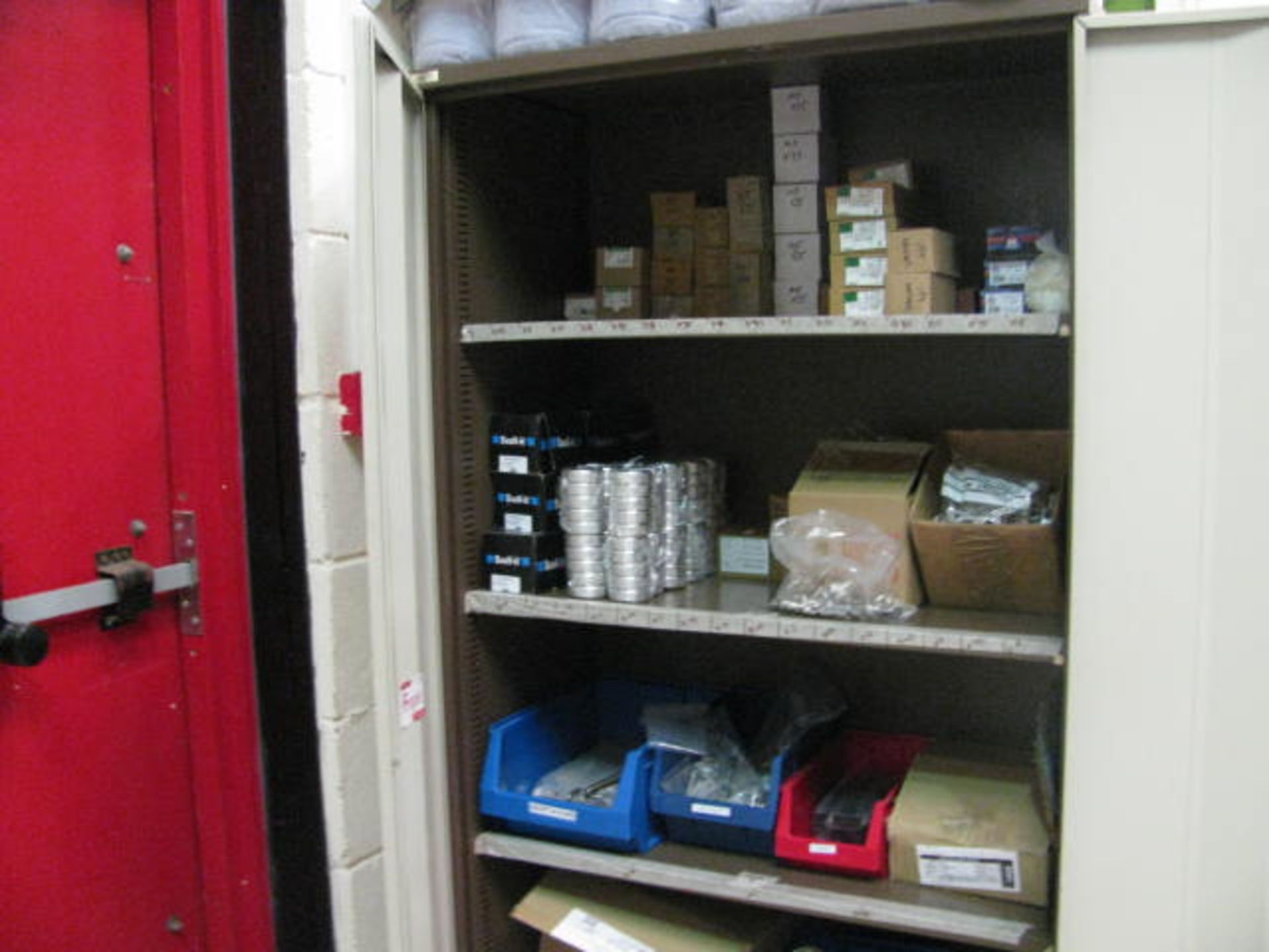 (2) Steel workshop boltless shelving units and 2Xsteel workshop cupboards and contents - Image 6 of 6