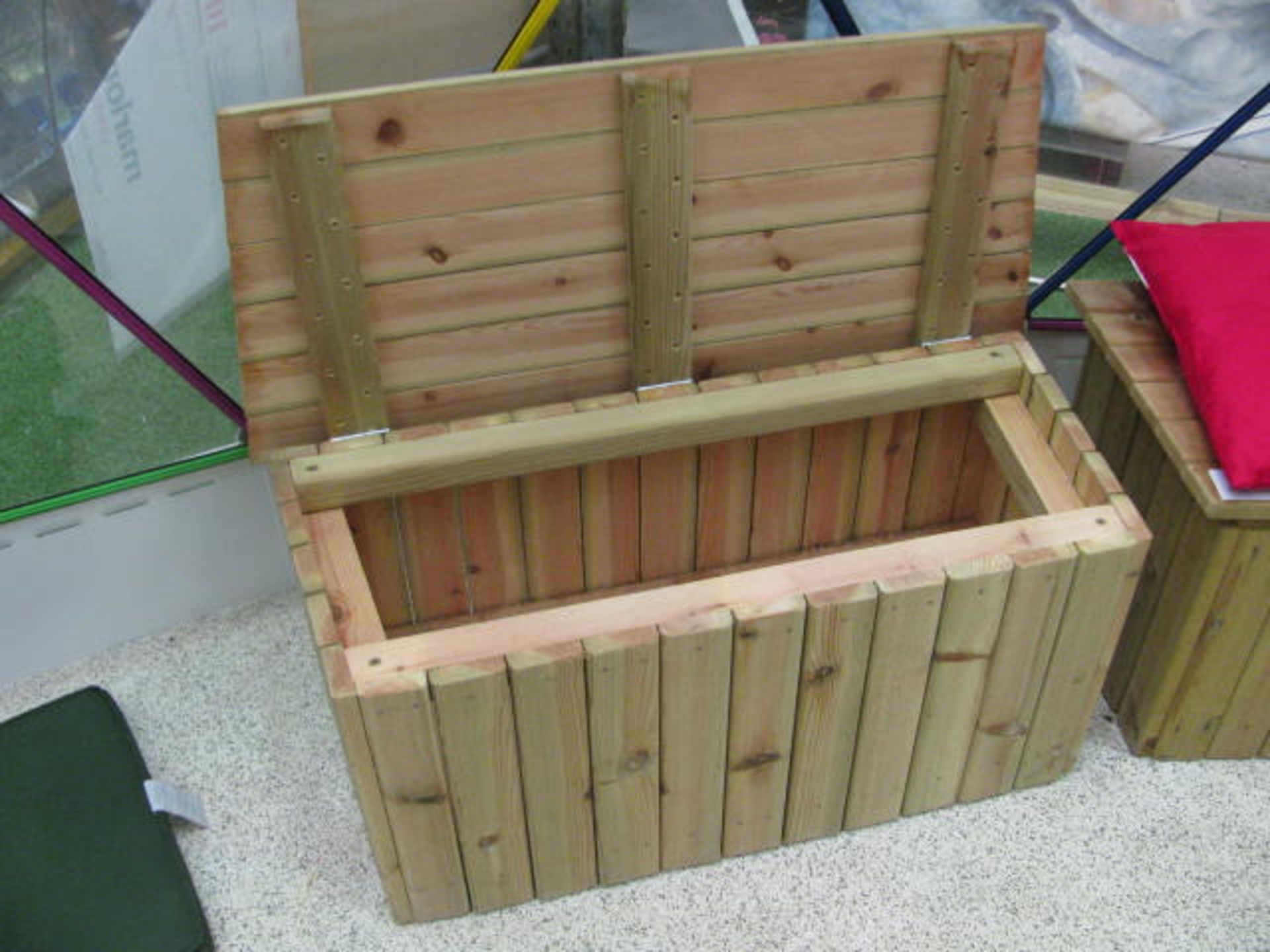 2X rustic timber bench boxes - Image 2 of 2