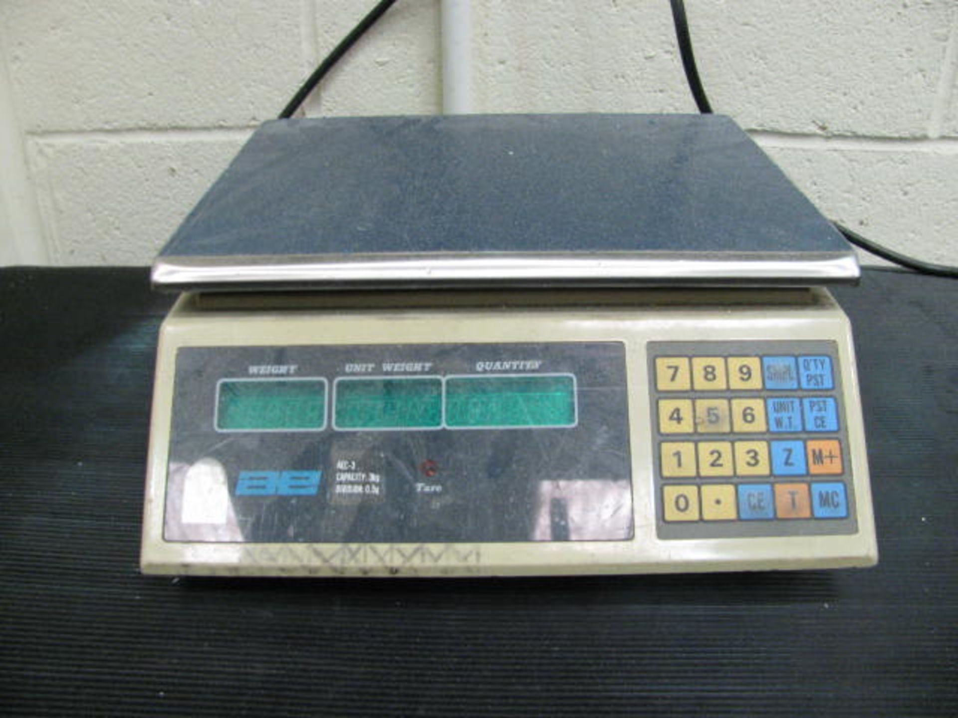 AE digital scales - Image 2 of 2