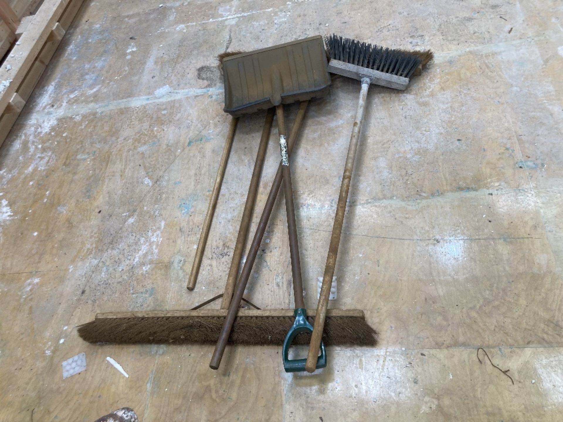 Quantity Of Cleaning Equipment To Include Shovels And Brooms - Image 2 of 2
