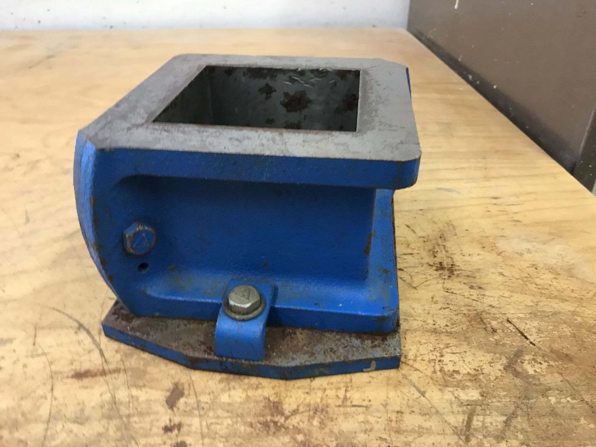 (12) Unbranded 100mm x 100mm Concrete Test Cube Mould - Image 2 of 3