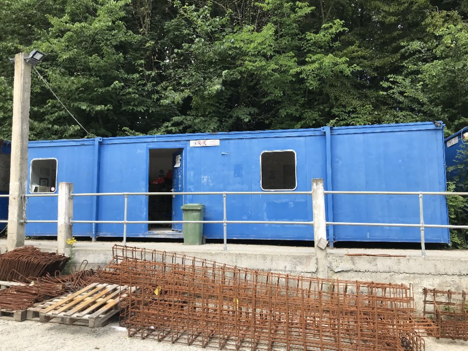 Portacabin jack legged staff toilet unit