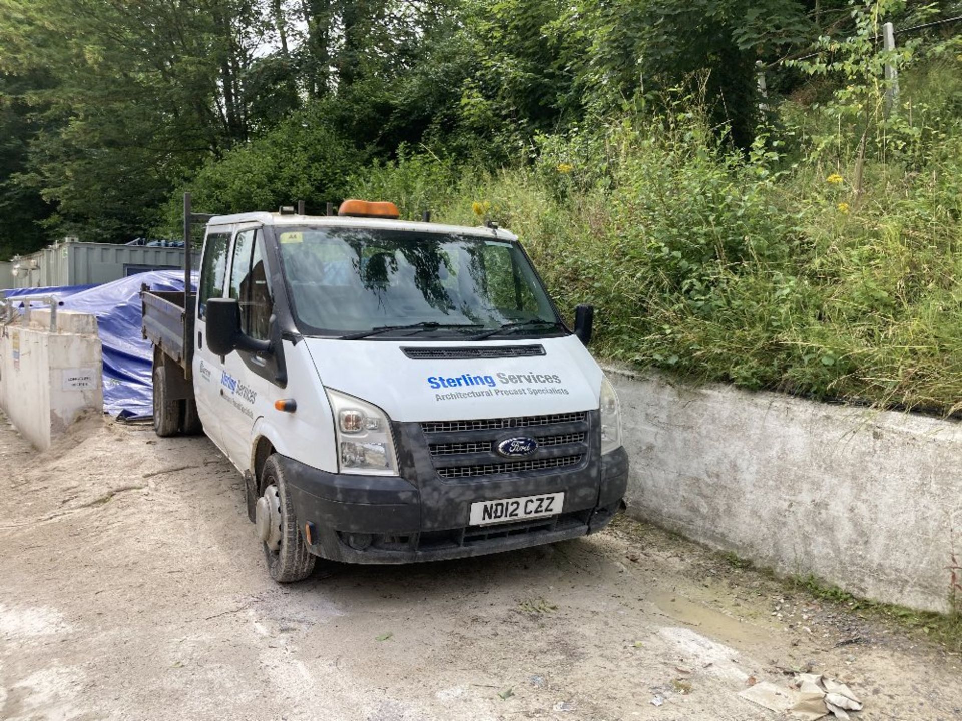 Ford Transit 100 T350 RWD double cab tipper