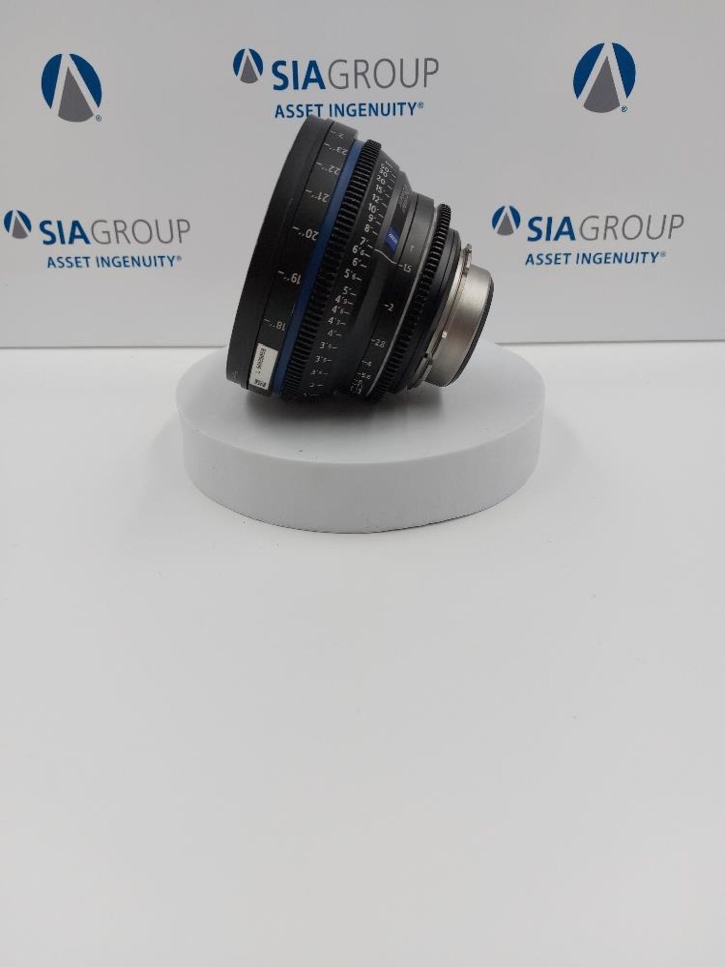 Zeiss Compact Prime CP.2 Super Speed 6-Lens Kit - Image 10 of 38