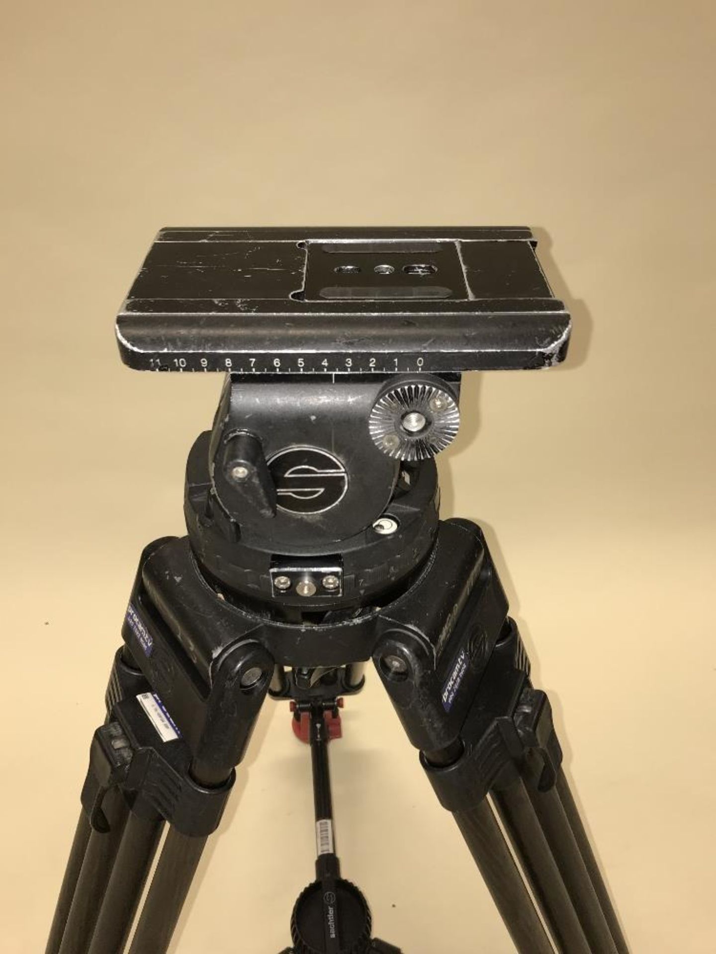 Sachtler System 25 EFP 2 HD CF 150mm Tripod - Image 7 of 8