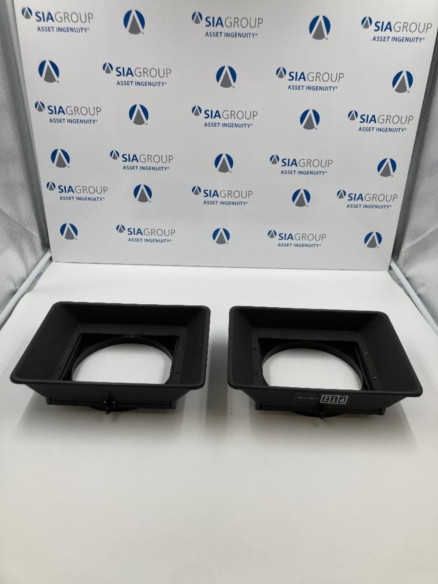 (2) Arri LMB-4 162mm 6'' x 6'' Clip-On Matte Boxes for Angenieux 24-290mm - Image 4 of 4