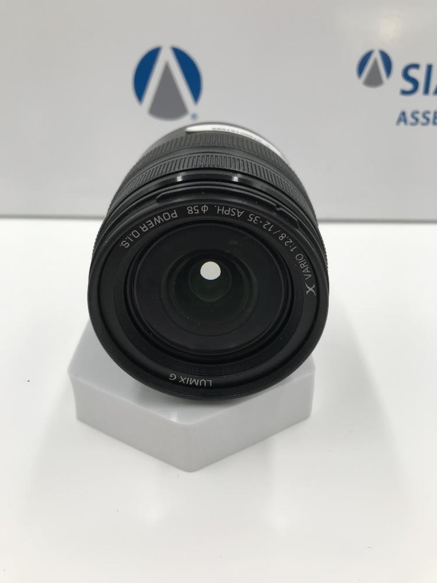 Panasonic Lumix G X Vario 1:2.8/12-35mm ASPH Power O.I.S. Zoom Lens & H-HS12035 Lens Hood - Image 6 of 7