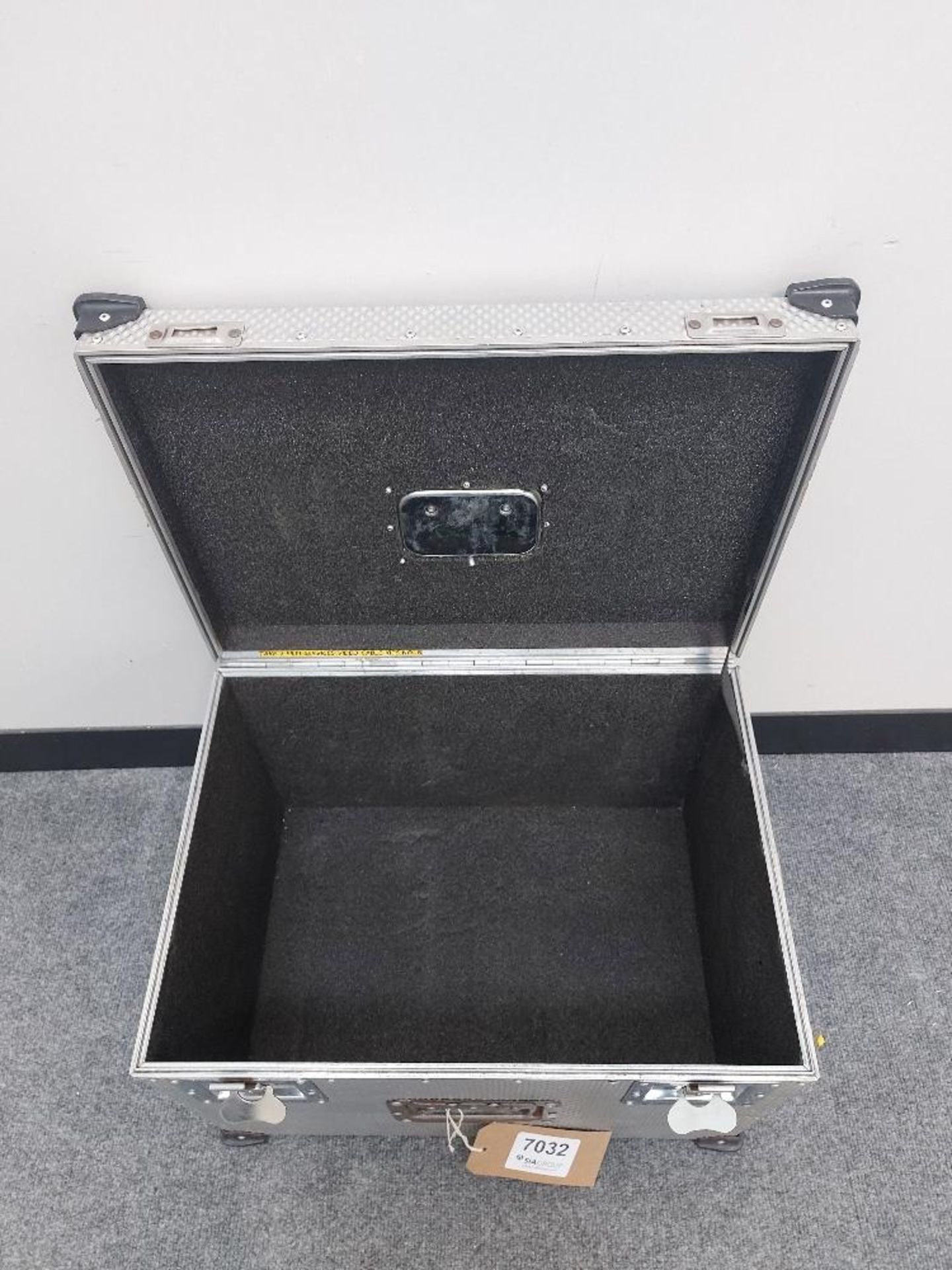 (2) Aluminium Flight Cases - Image 5 of 5