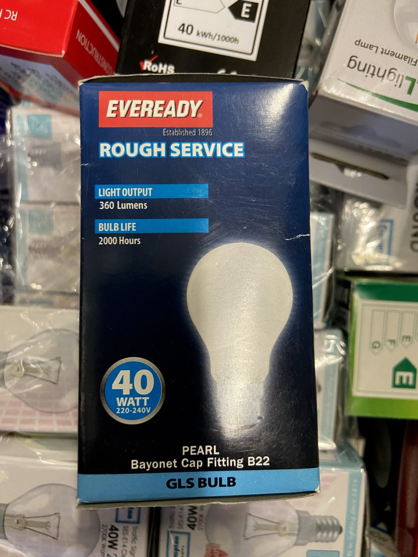 Large Quantity of Various 40W Lightbulbs - Image 4 of 7