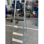 Unbranded 4 Rung Step Ladder